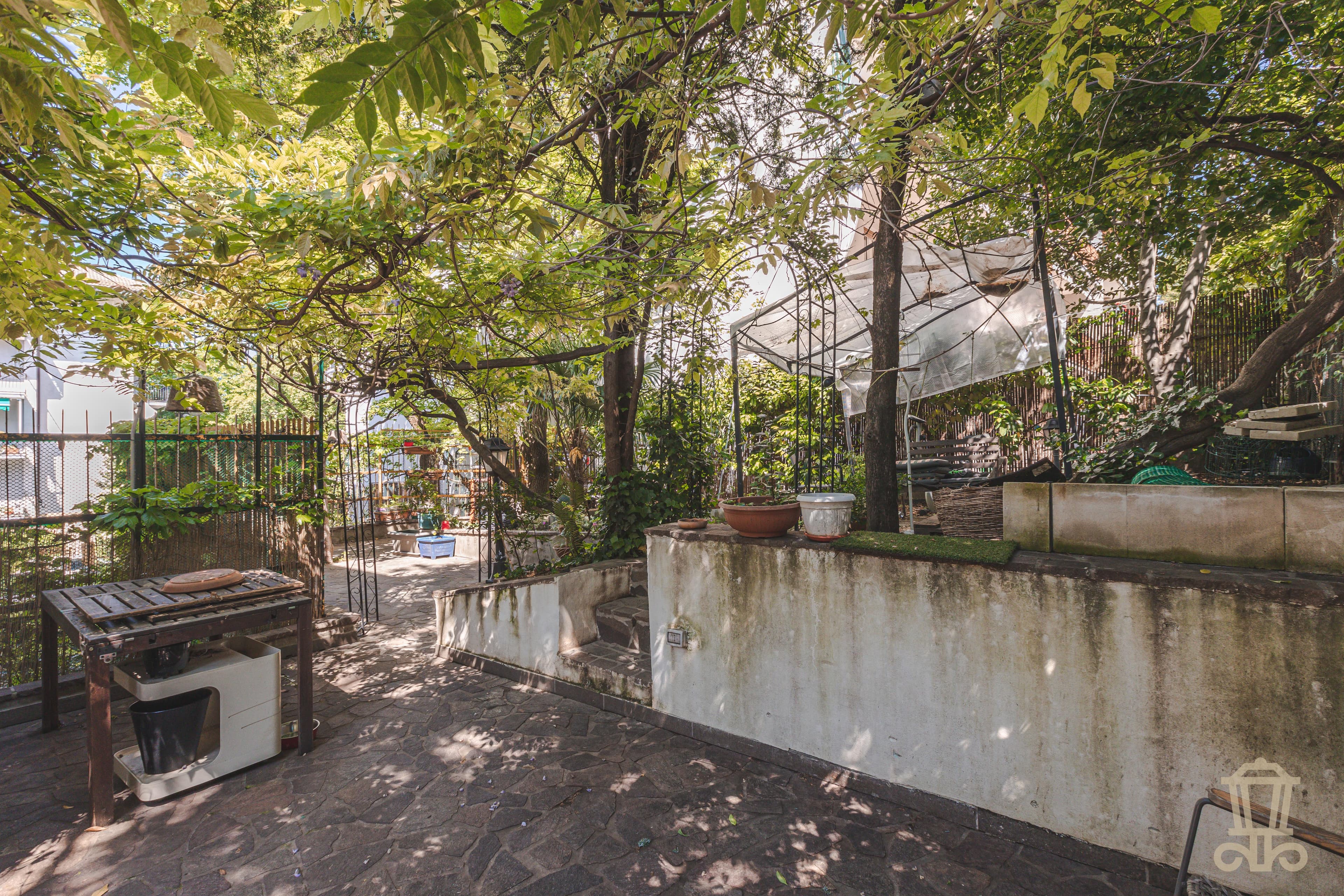 Immagine 10 | Esclusivo quadrilocale con giardino - La Rue Immobiliare