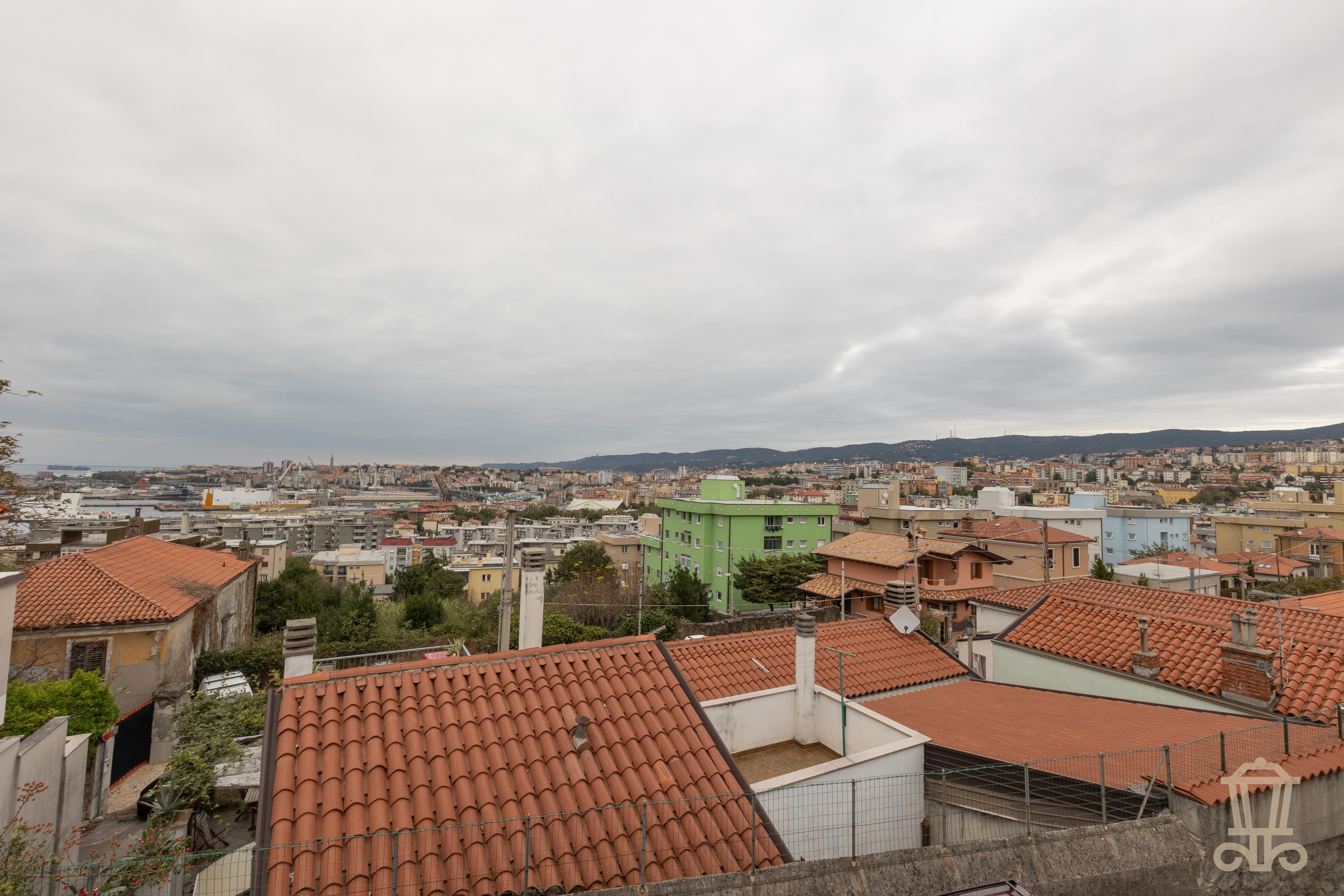 Immagine 16 | Casetta accostata su due livelli con piccolo scoperto e deposito attrezzi - La Rue Immobiliare