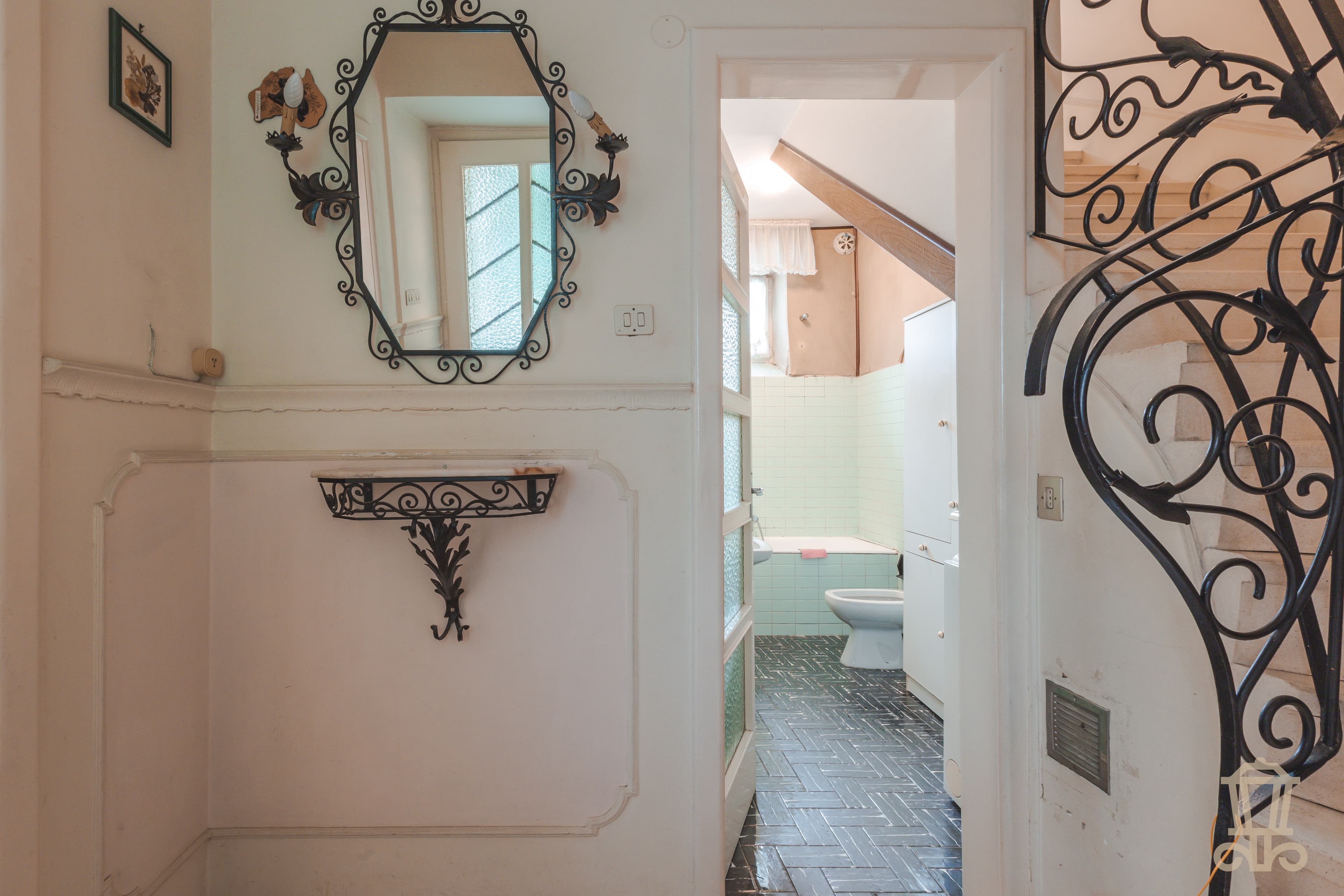 Immagine 18 | Casetta accostata su due livelli con piccolo scoperto e deposito attrezzi - La Rue Immobiliare