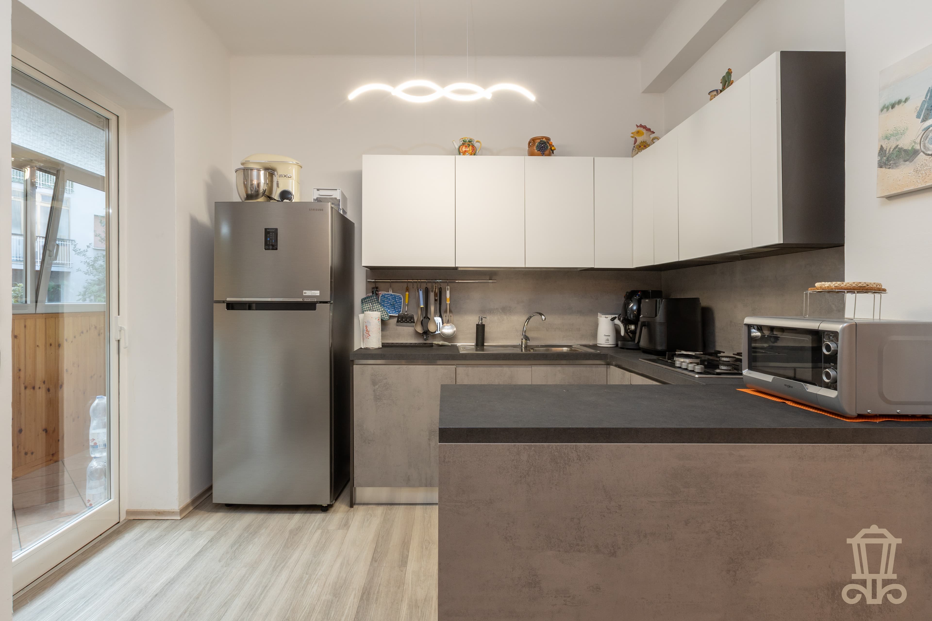 Immagine 4 | Luminoso trilocale con posto auto e cantina - La Rue Immobiliare