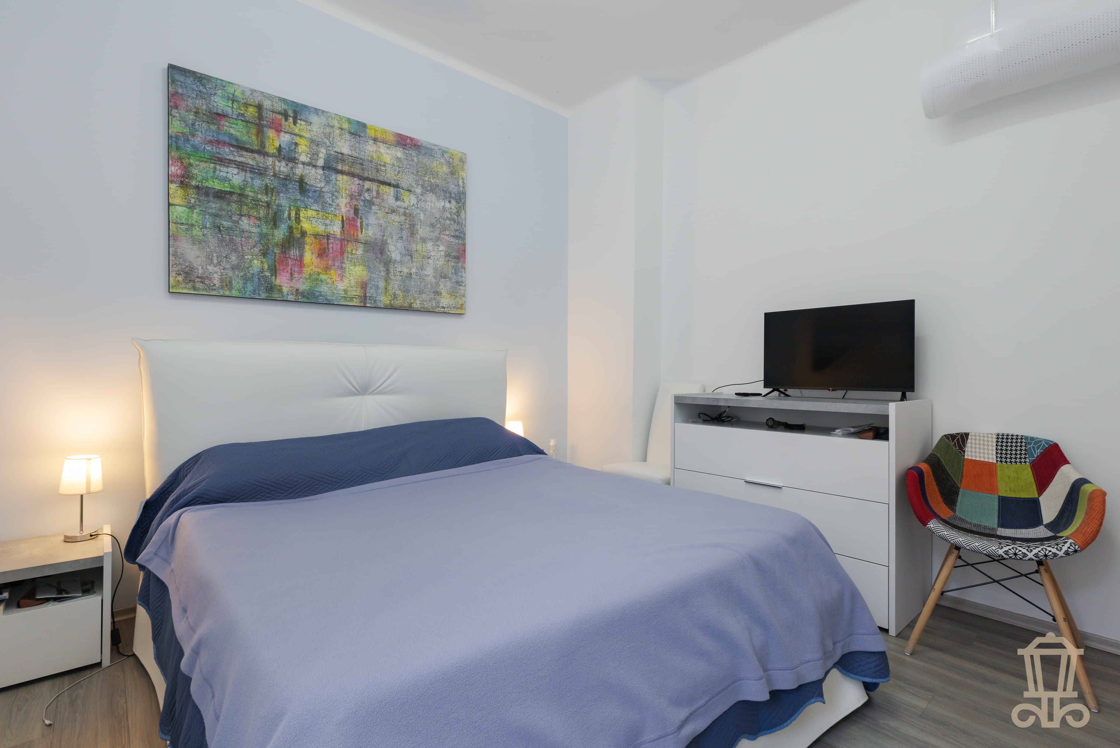 Immagine 15 | Luminoso trilocale con posto auto e cantina - La Rue Immobiliare