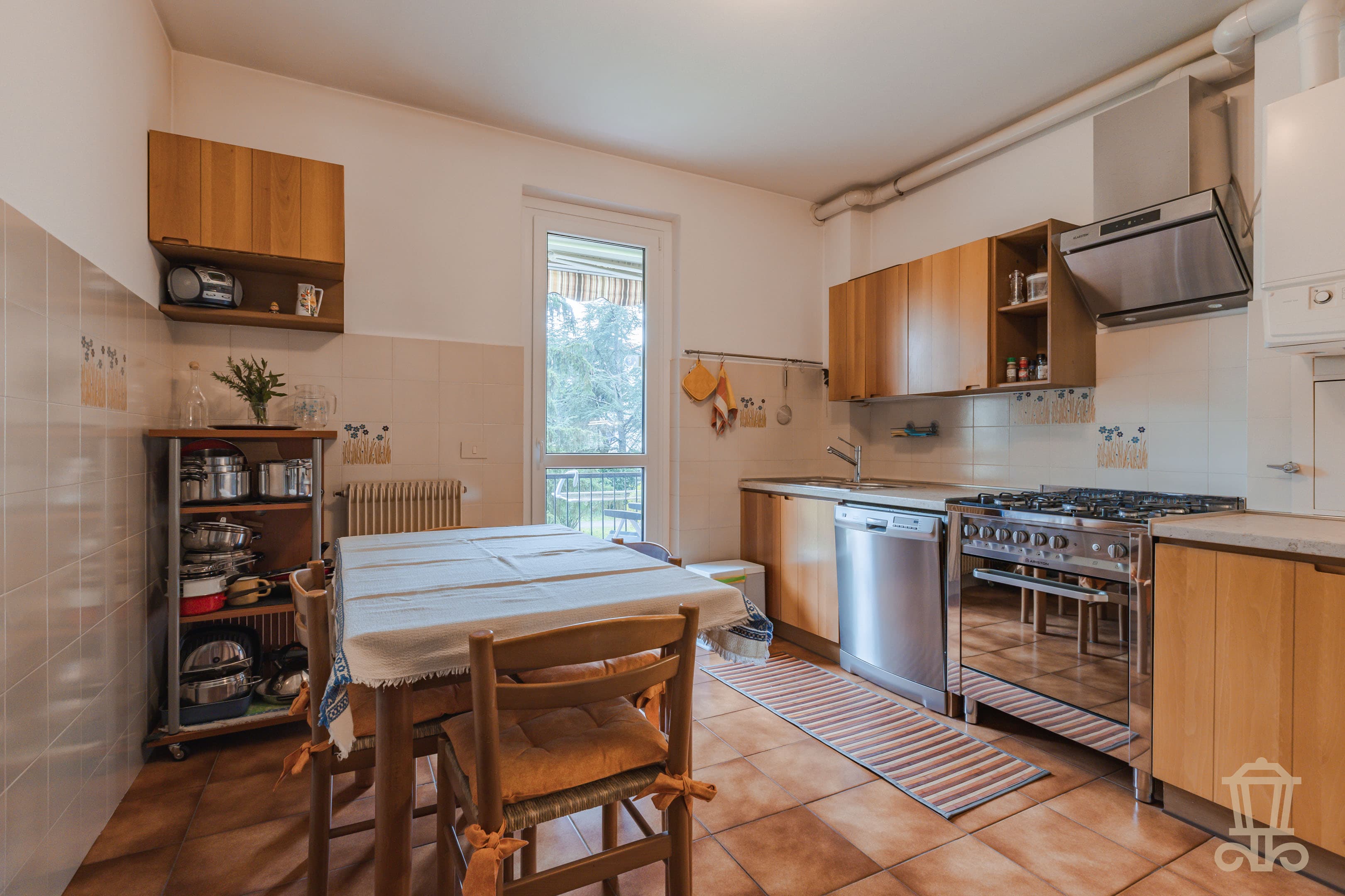 Immagine 5 | Trilocale con cantina e posto auto coperto di proprietà - La Rue Immobiliare