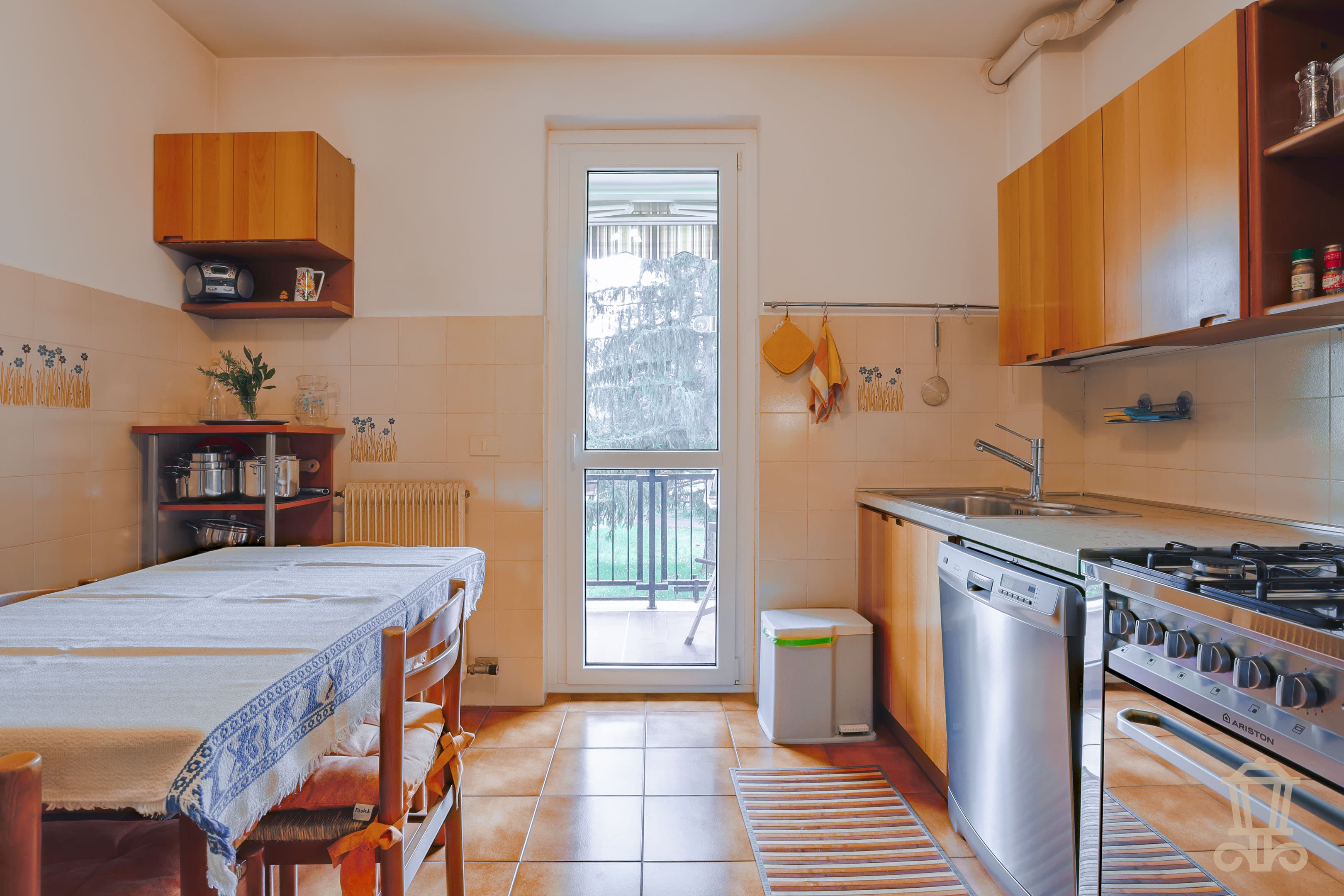 Immagine 6 | Trilocale con cantina e posto auto coperto di proprietà - La Rue Immobiliare