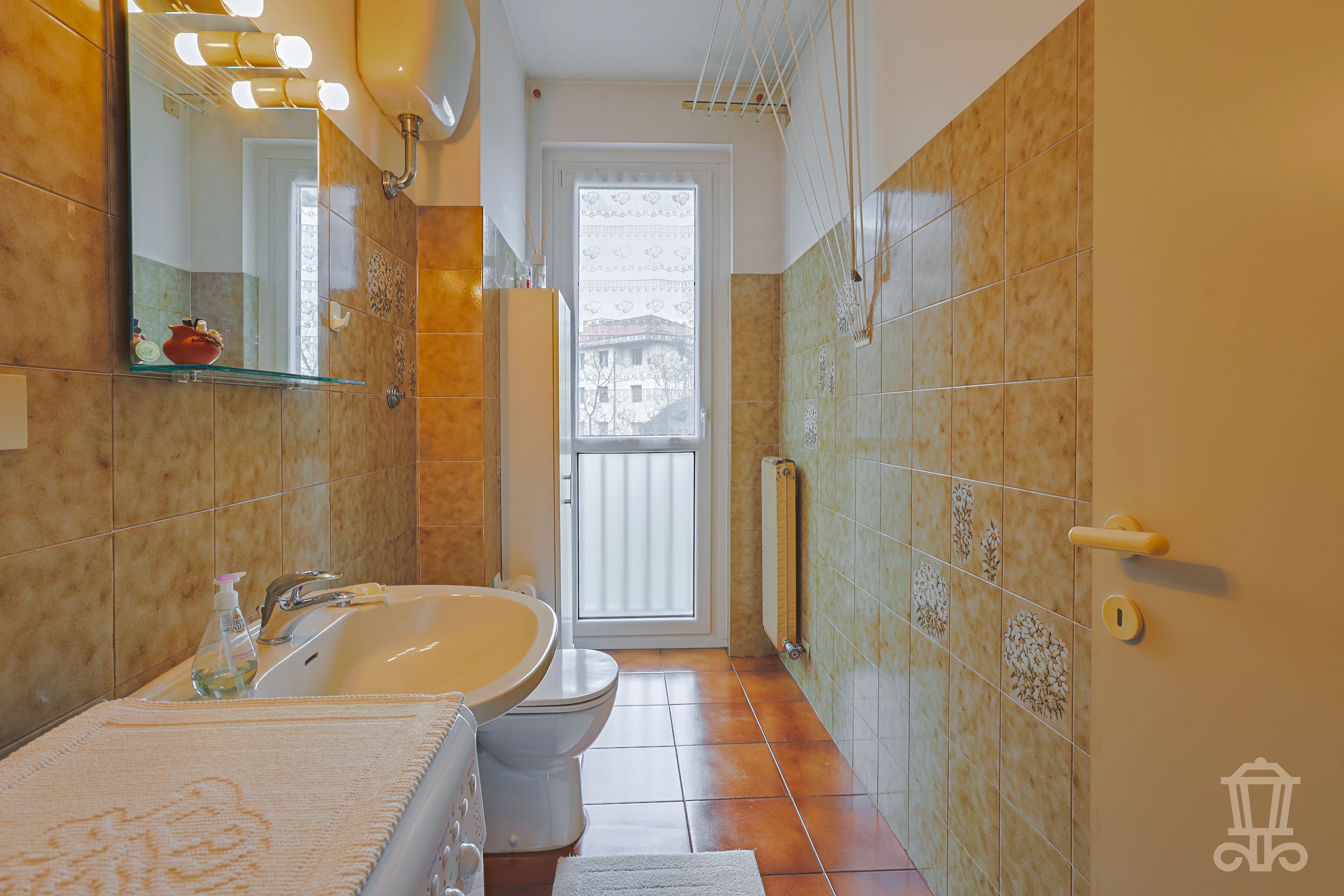 Immagine 11 | Trilocale con cantina e posto auto coperto di proprietà - La Rue Immobiliare