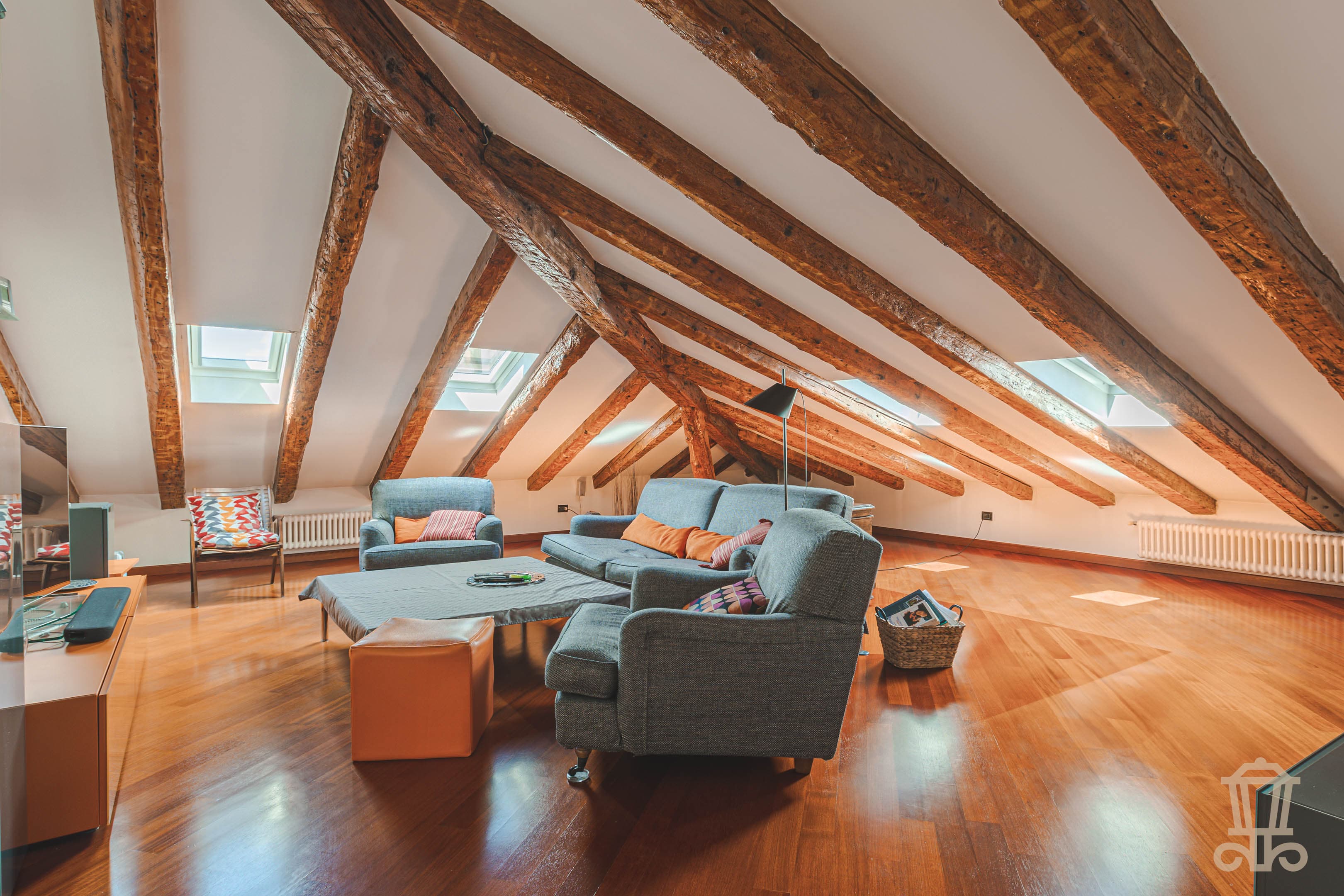 Immagine 3 | Esclusivo ultimo piano in centro - La Rue Immobiliare