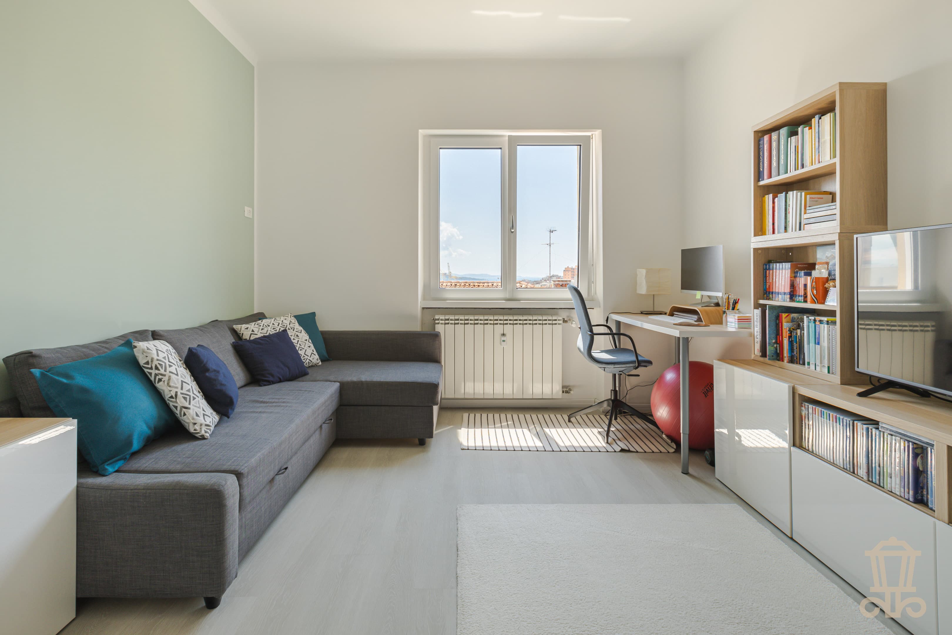 Immagine 1 | Trilocale ristrutturato con vista mare - La Rue Immobiliare