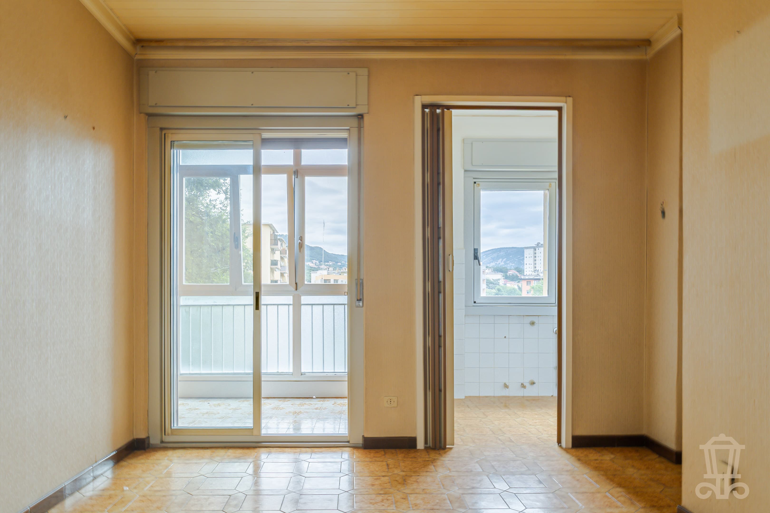 Immagine 8 | Luminosissimo bilocale in zona servita - La Rue Immobiliare