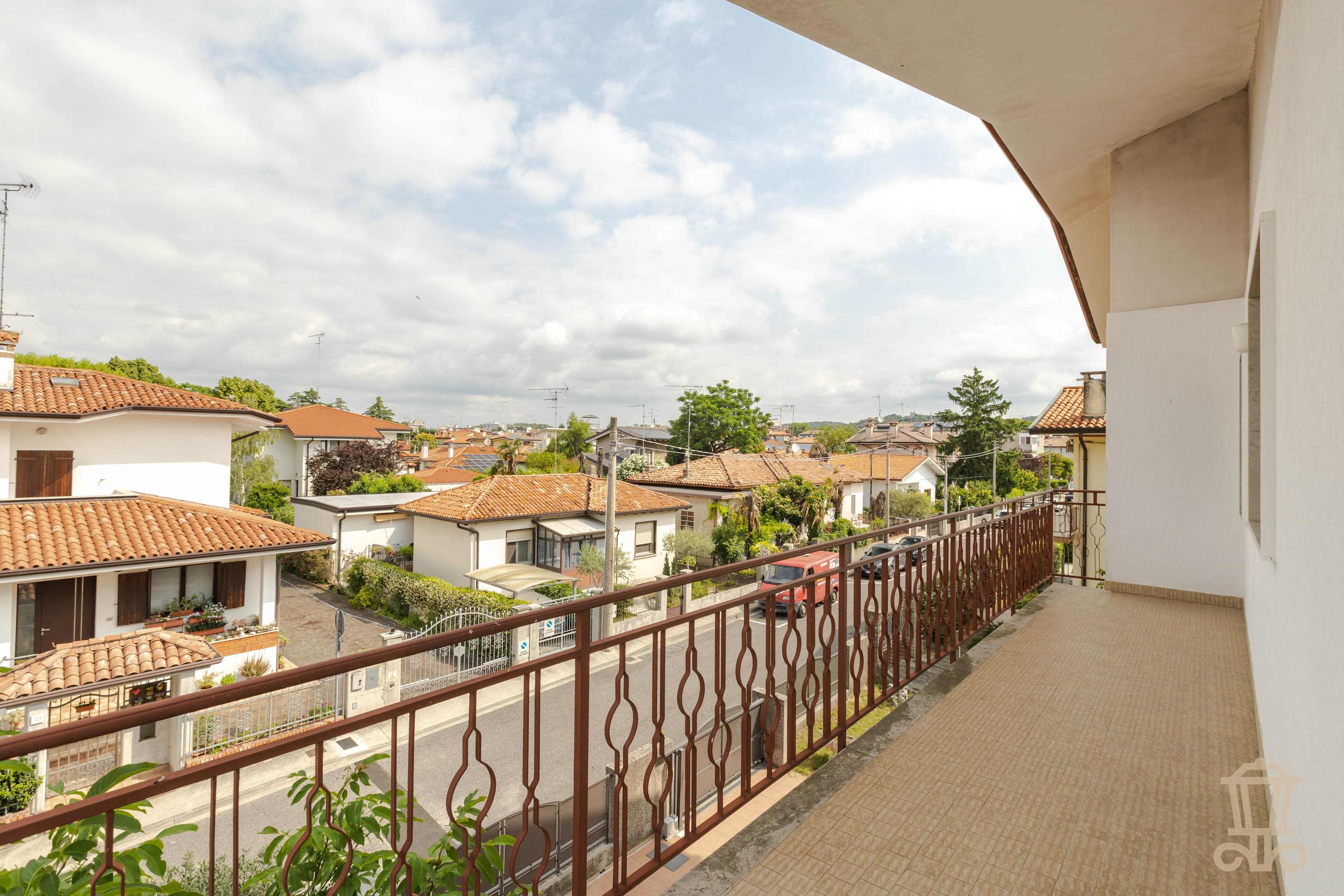 Immagine 37 | Ampia bifamiliare in zona residenziale - La Rue Immobiliare