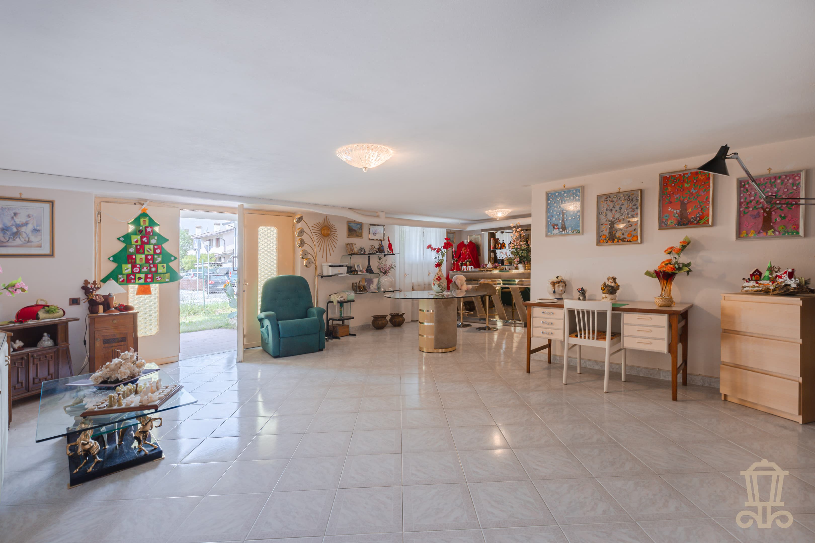 Immagine 40 | Ampia bifamiliare in zona residenziale - La Rue Immobiliare