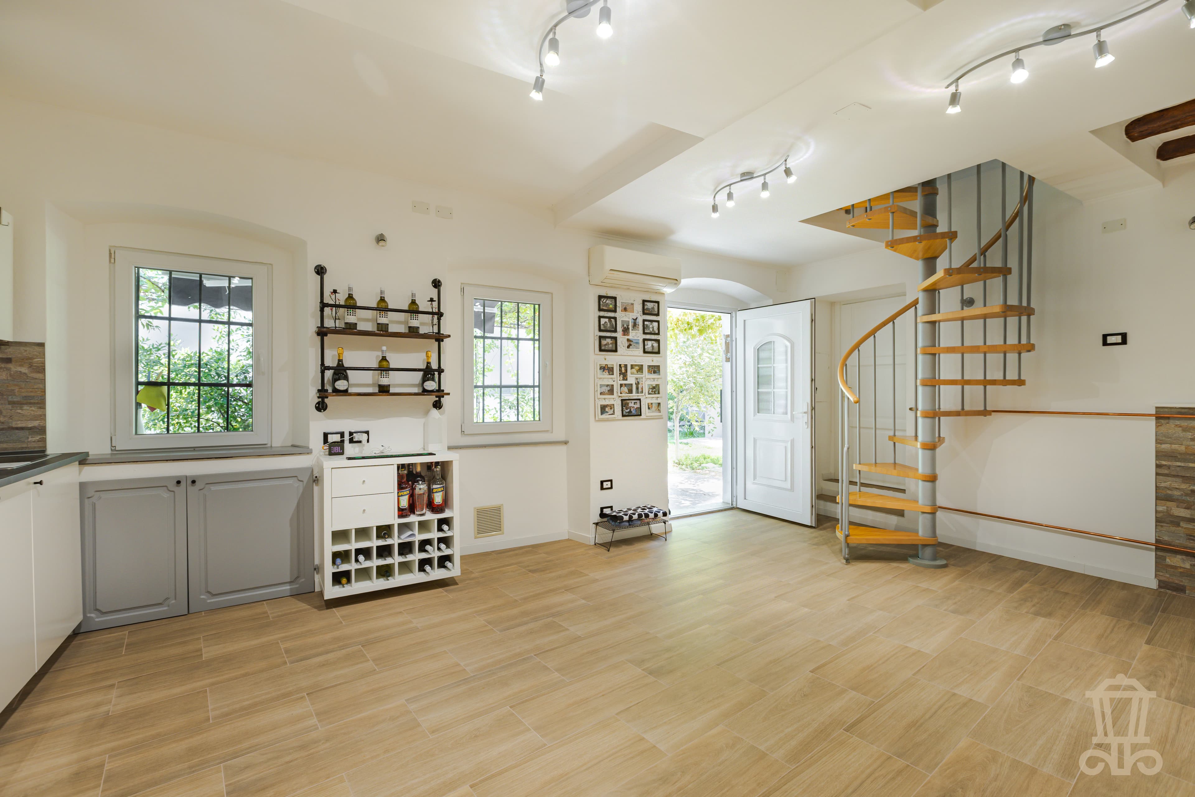 Immagine 13 | Splendida bifamiliare ristrutturata con giardino - La Rue Immobiliare