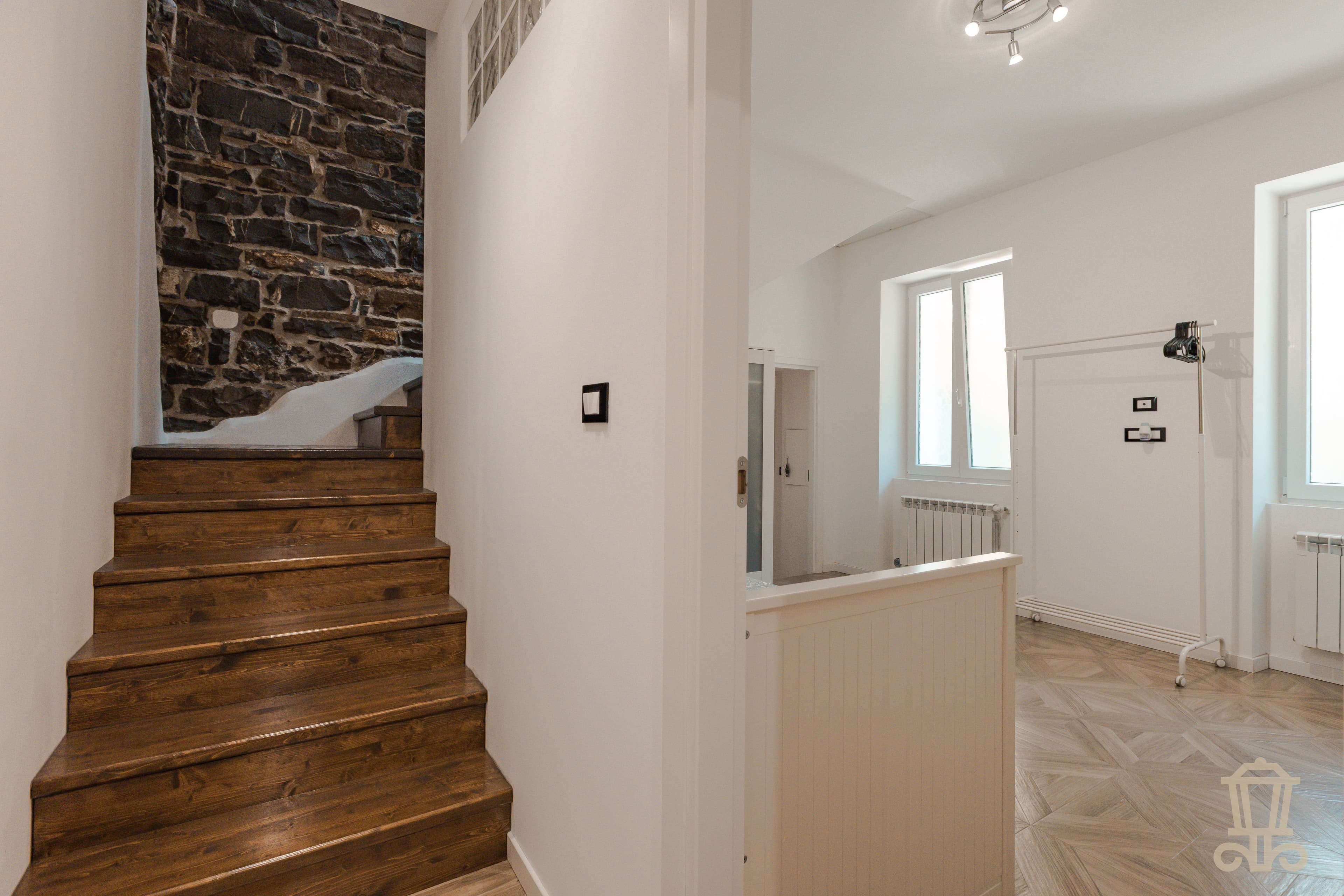 Immagine 22 | Splendida bifamiliare ristrutturata con giardino - La Rue Immobiliare