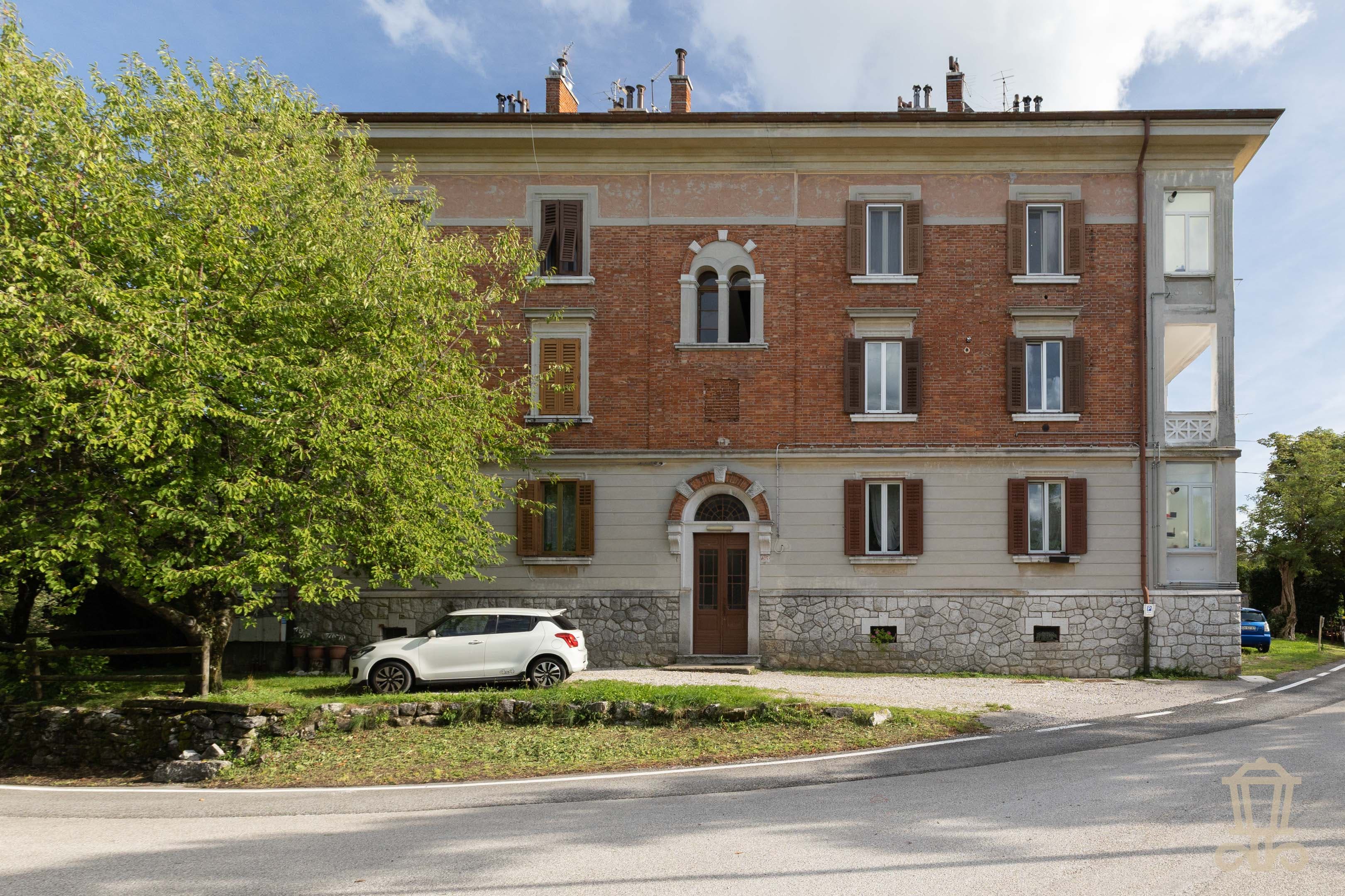 Immagine 1 | Moderno trilocale ristrutturato a Opicina - La Rue Immobiliare