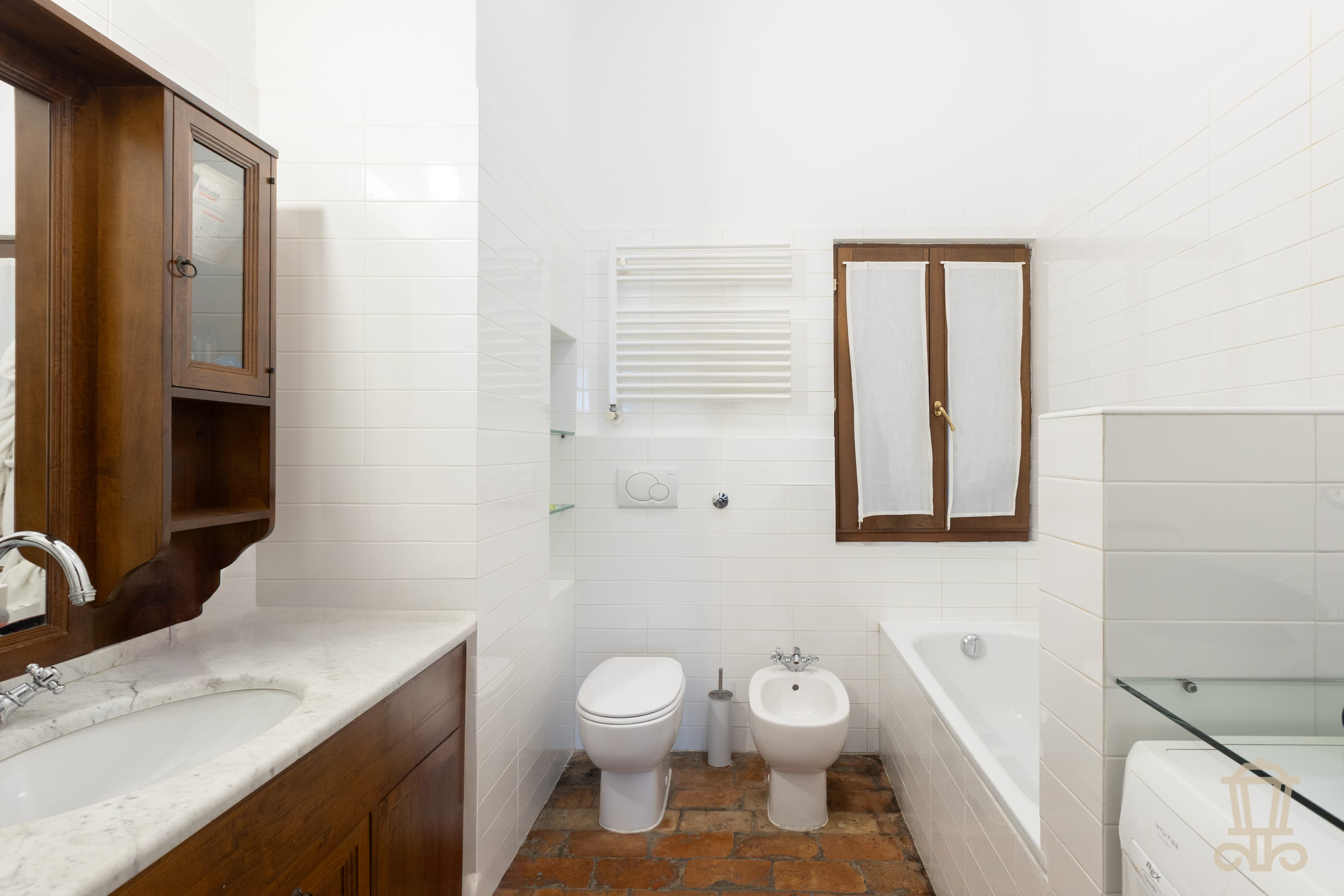 Immagine 17 | Ampio e suggestivo trilocale a due passi dalle Rive - La Rue Immobiliare