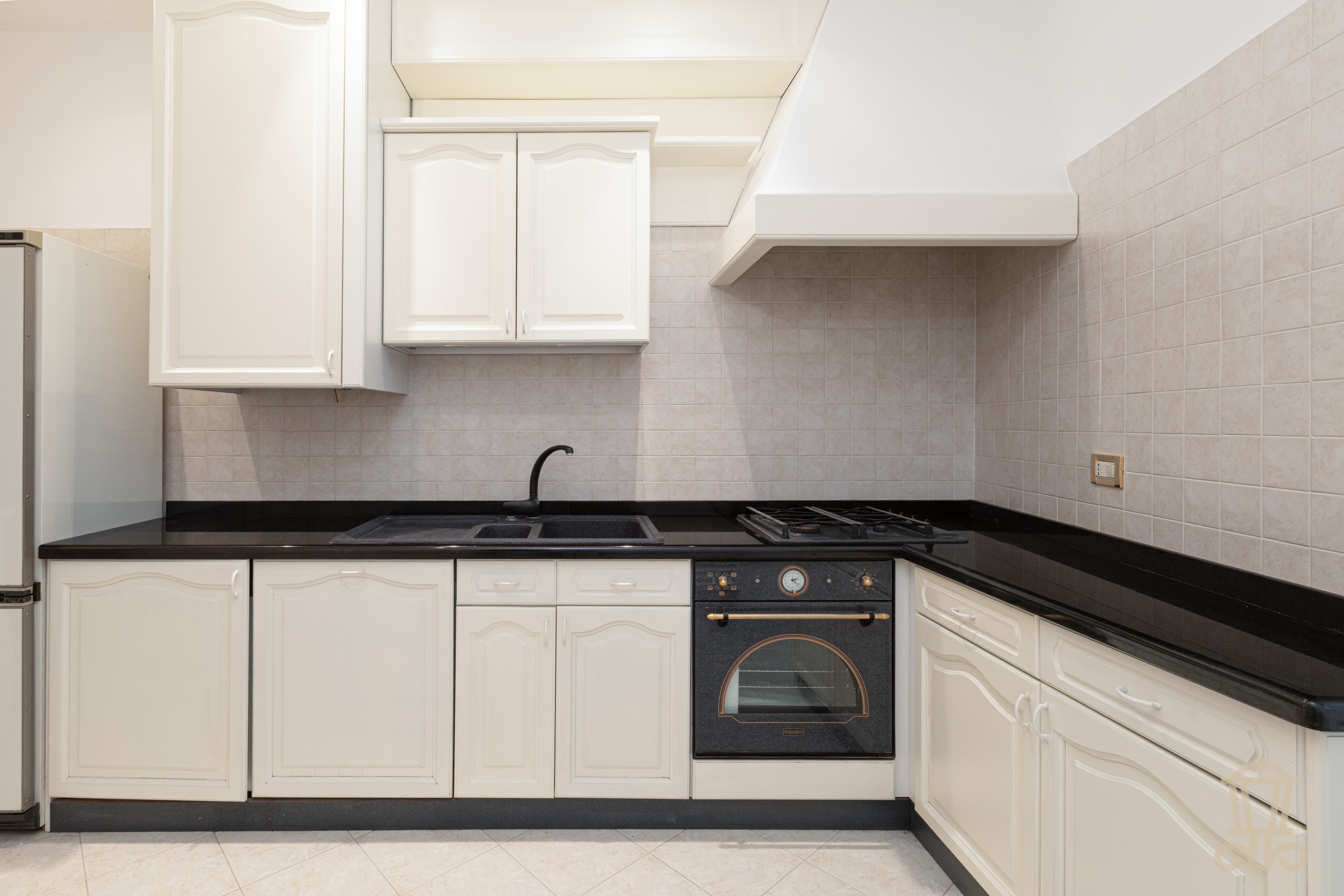 Immagine 22 | Affascinante trilocale in centro - La Rue Immobiliare