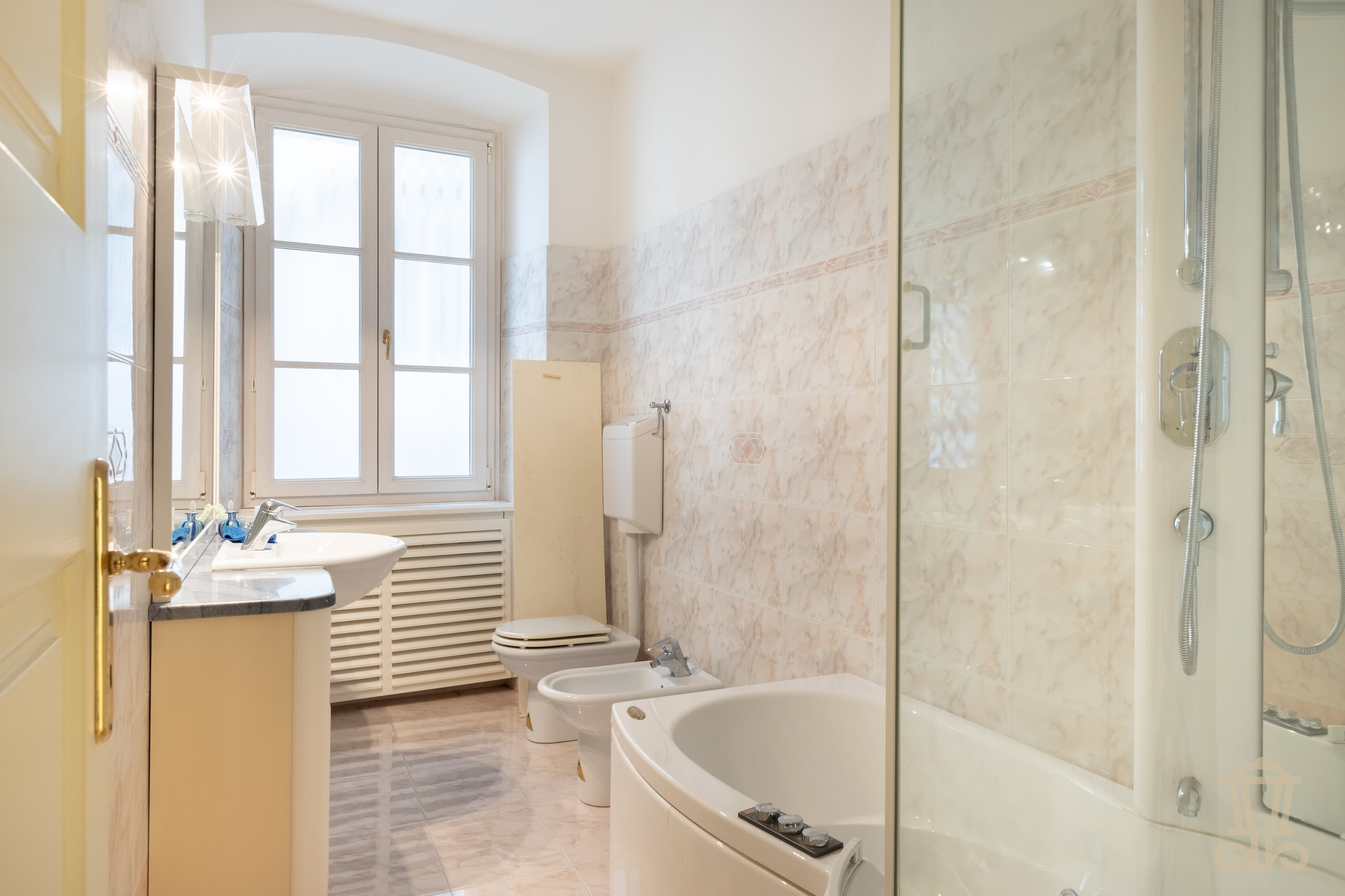 Immagine 25 | Affascinante trilocale in centro - La Rue Immobiliare