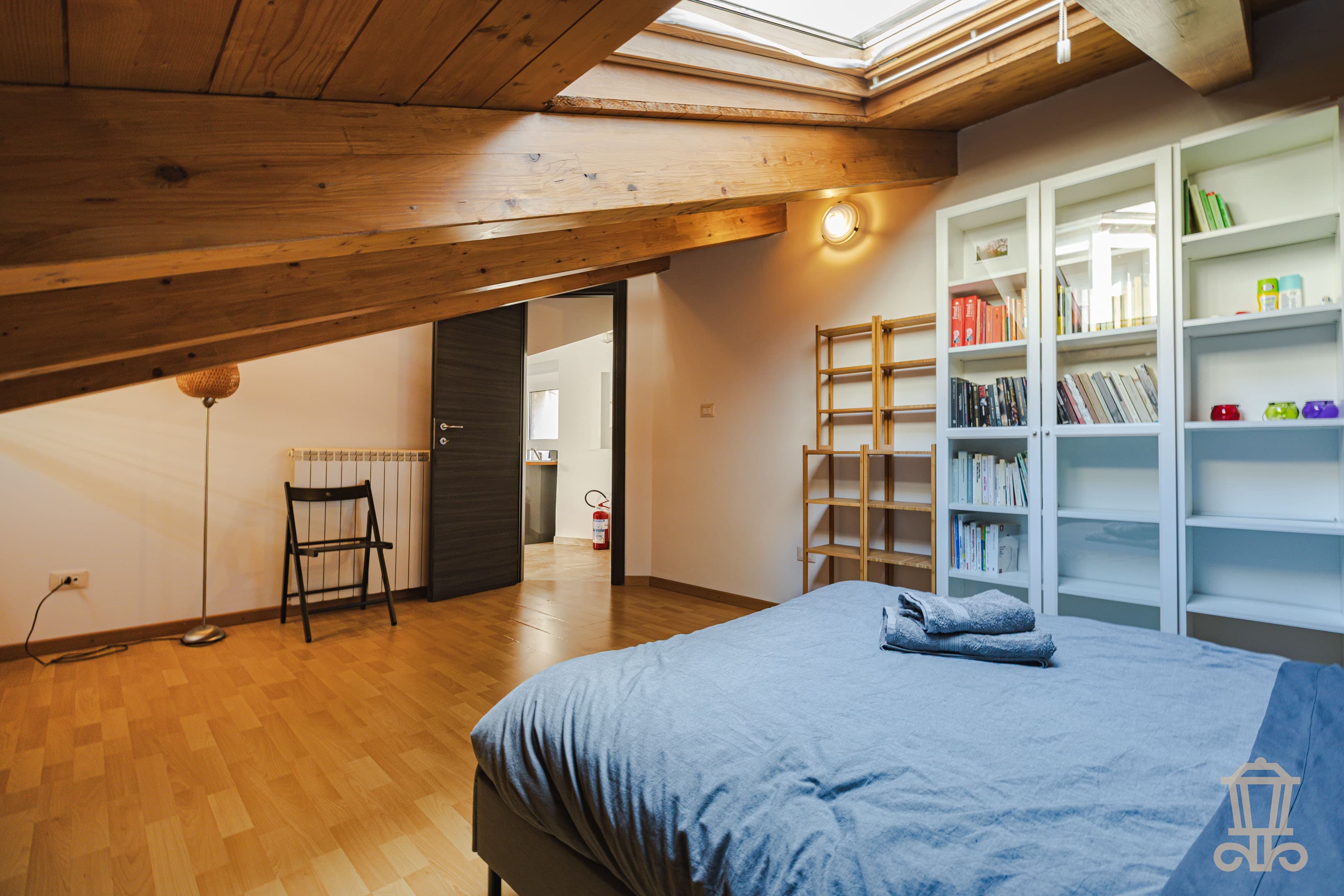 Immagine 13 | Elegante trilocale arredato con travi a vista nel cuore di Trieste - La Rue Immobiliare