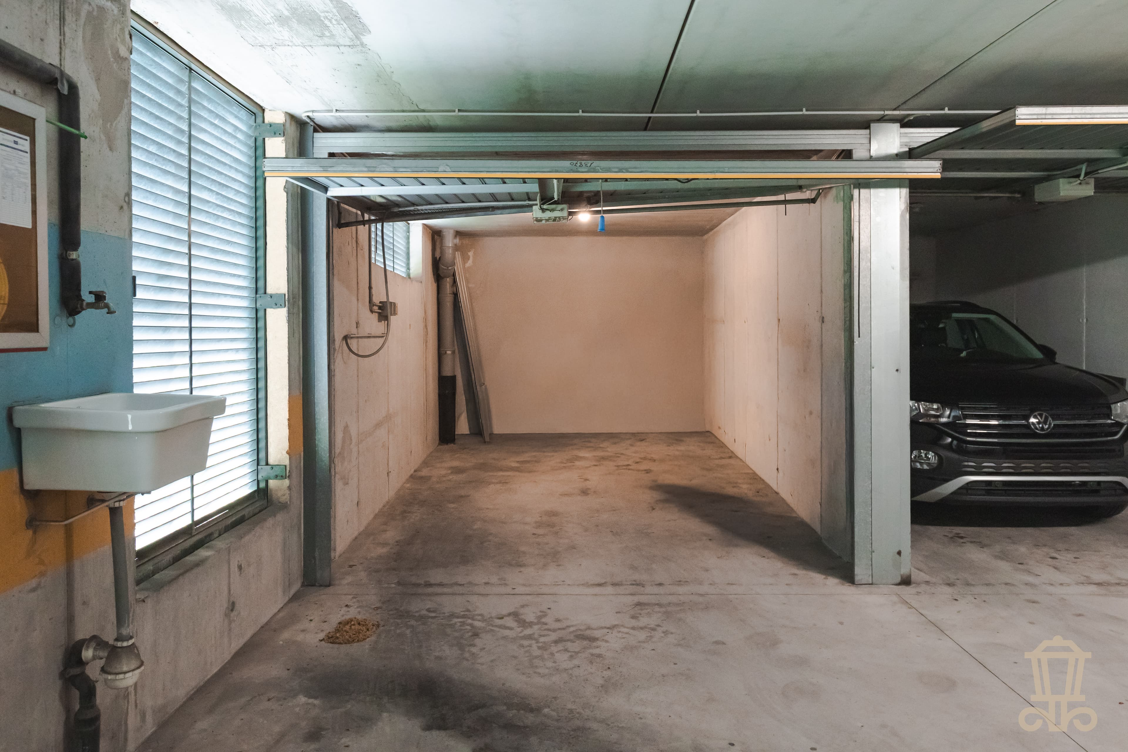 Immagine 0 | Comodo box auto all'interno di autorimessa multipiano - La Rue Immobiliare