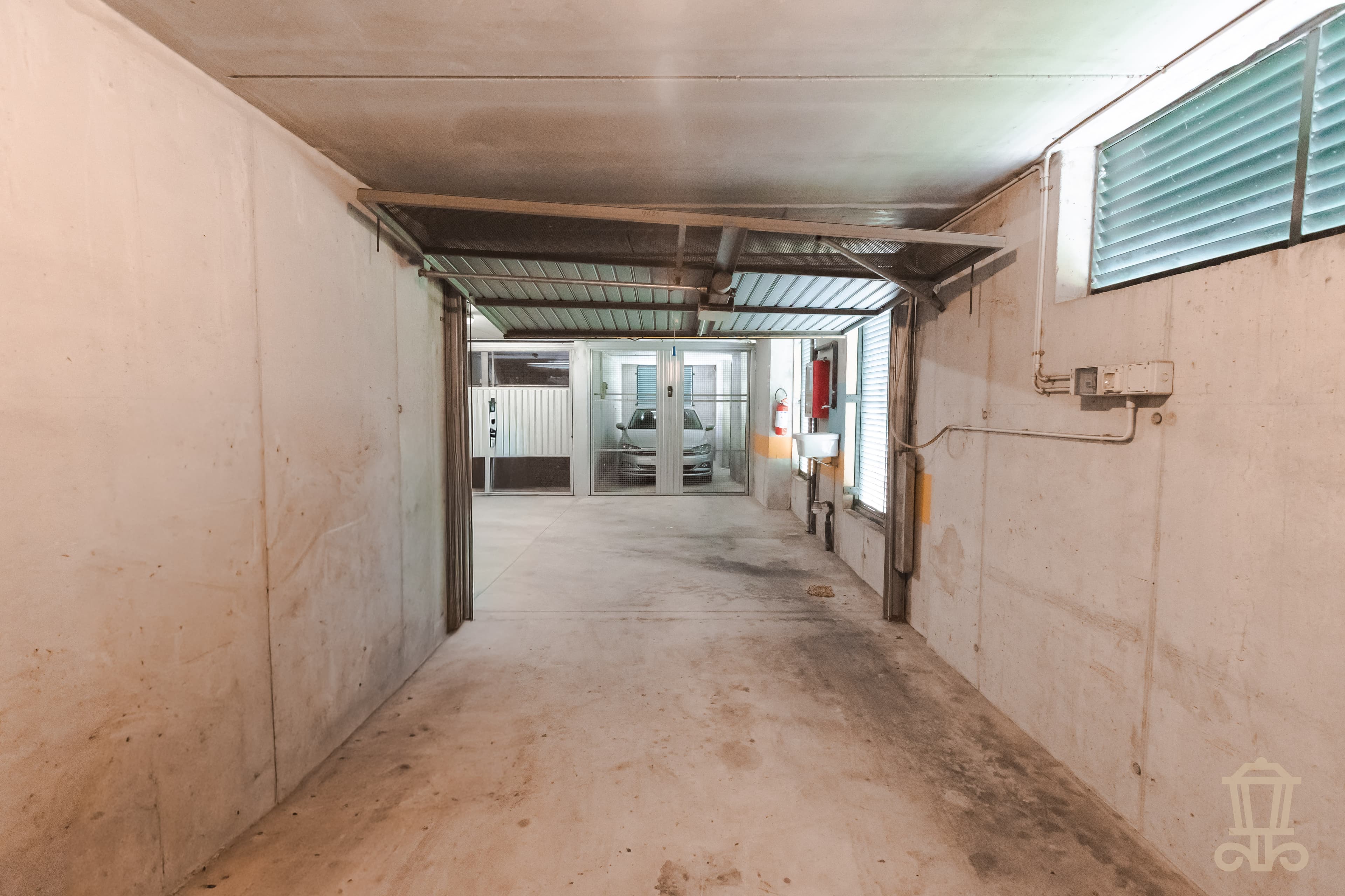 Immagine 2 | Comodo box auto all'interno di autorimessa multipiano - La Rue Immobiliare