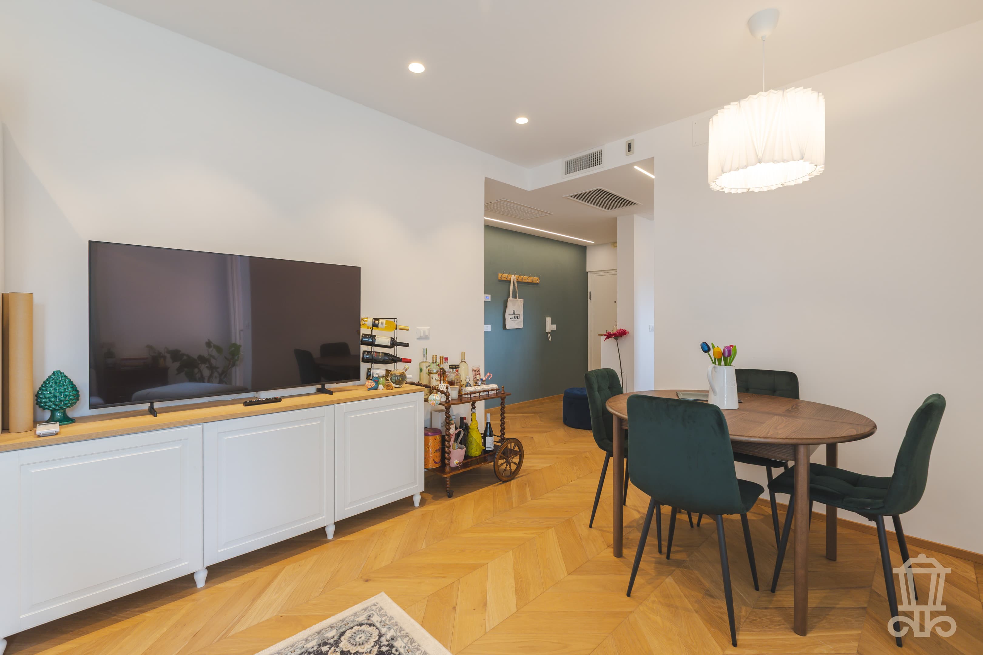 Immagine 6 | Elegante trilocale ristrutturato con terrazzo abitabile, cantina e soffitta - La Rue Immobiliare
