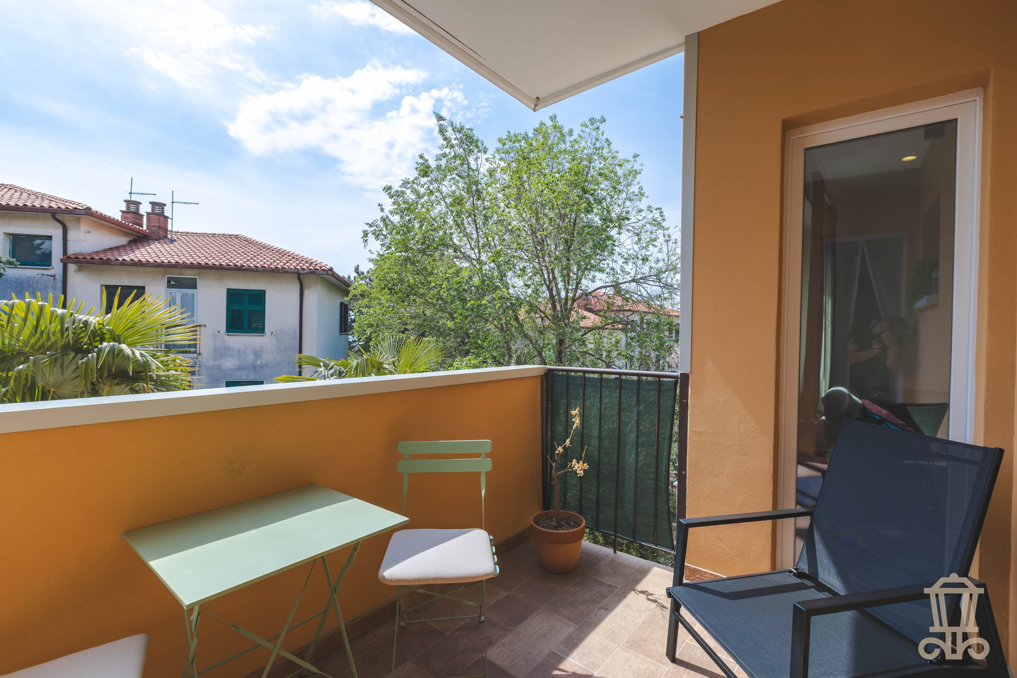 Immagine 10 | Elegante trilocale ristrutturato con terrazzo abitabile, cantina e soffitta - La Rue Immobiliare