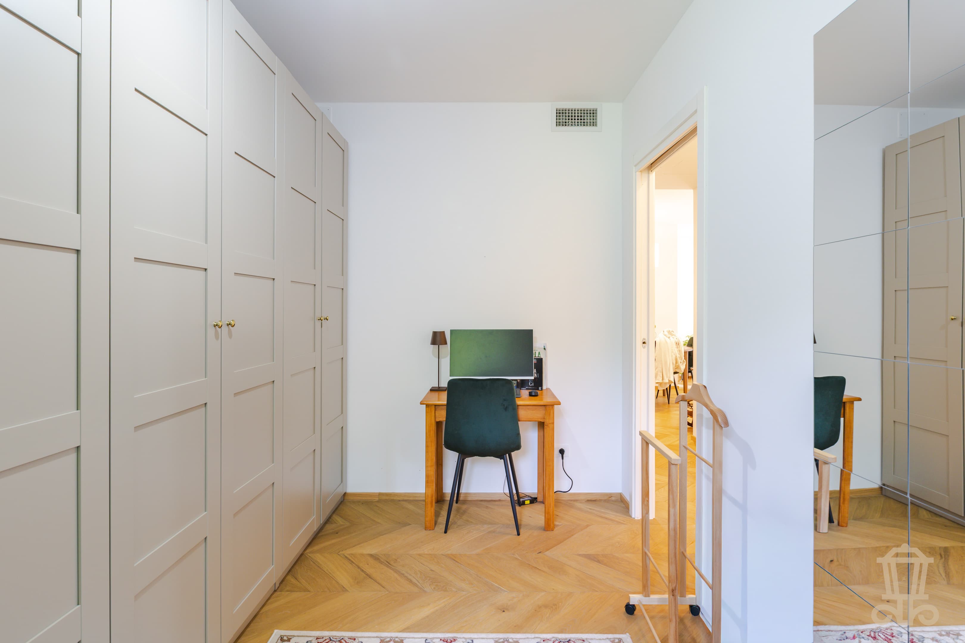 Immagine 17 | Elegante trilocale ristrutturato con terrazzo abitabile, cantina e soffitta - La Rue Immobiliare