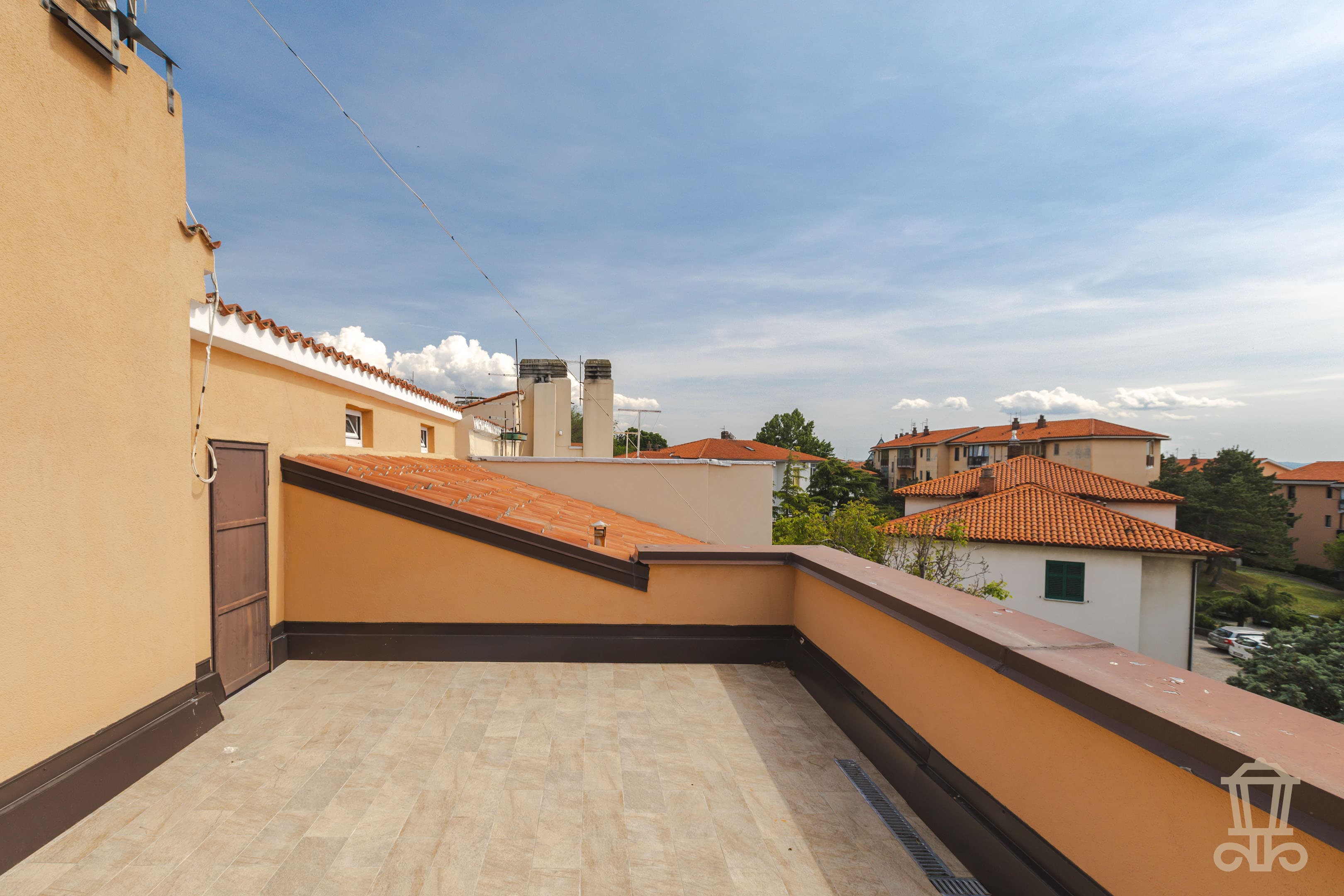 Immagine 22 | Elegante trilocale ristrutturato con terrazzo abitabile, cantina e soffitta - La Rue Immobiliare