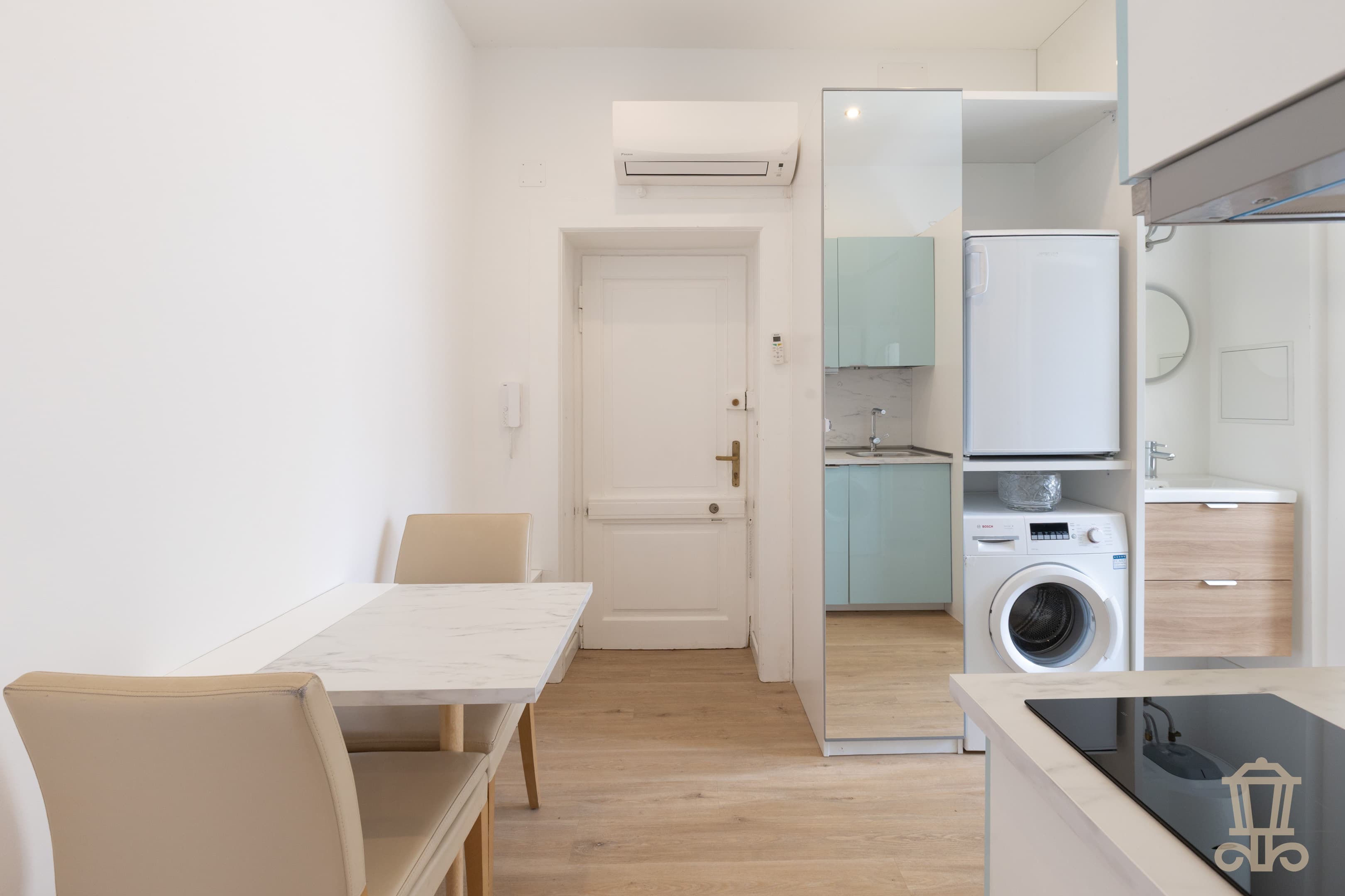 Immagine 1 | Monolocale arredato pari primo ingresso - La Rue Immobiliare