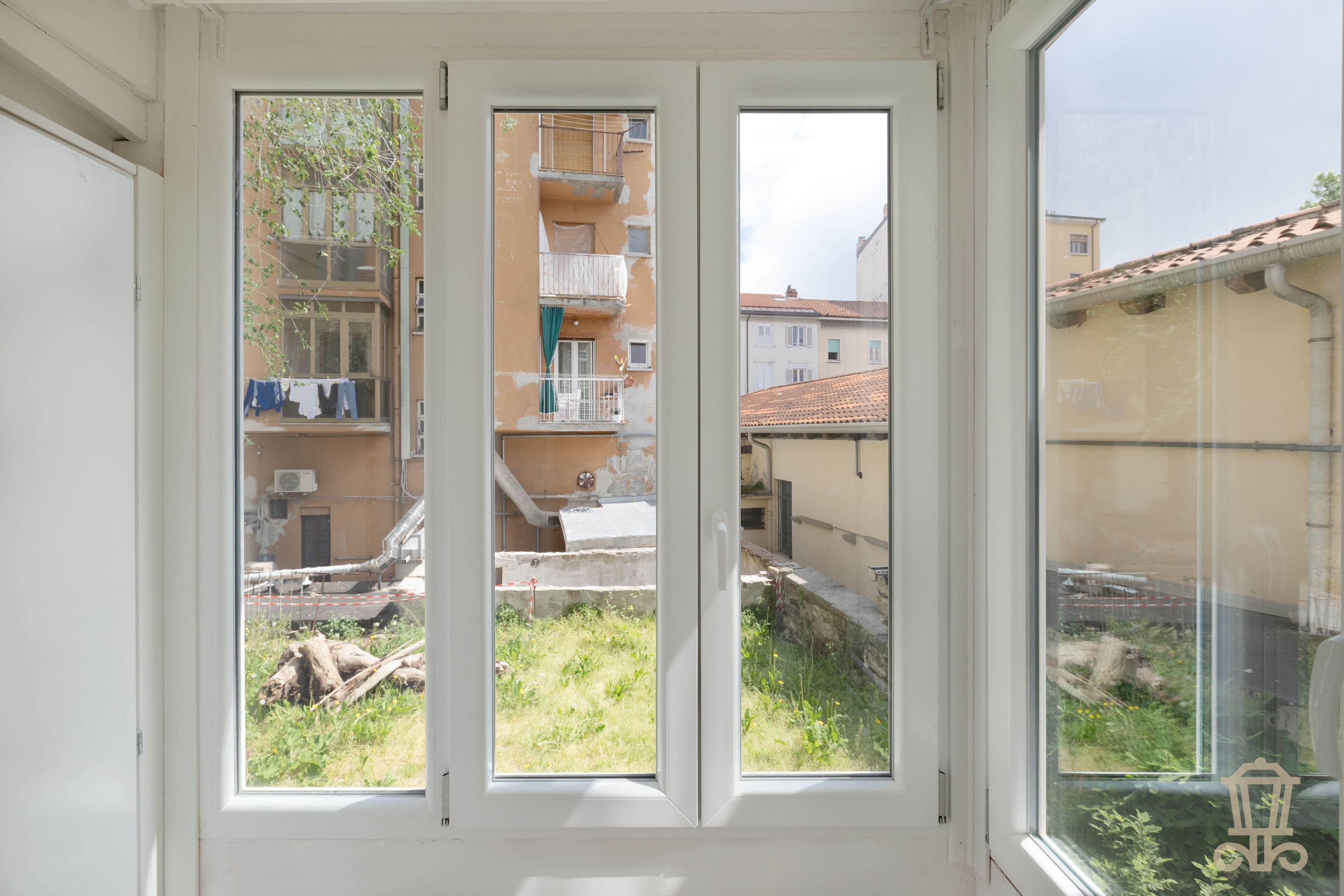 Immagine 5 | Monolocale arredato pari primo ingresso - La Rue Immobiliare