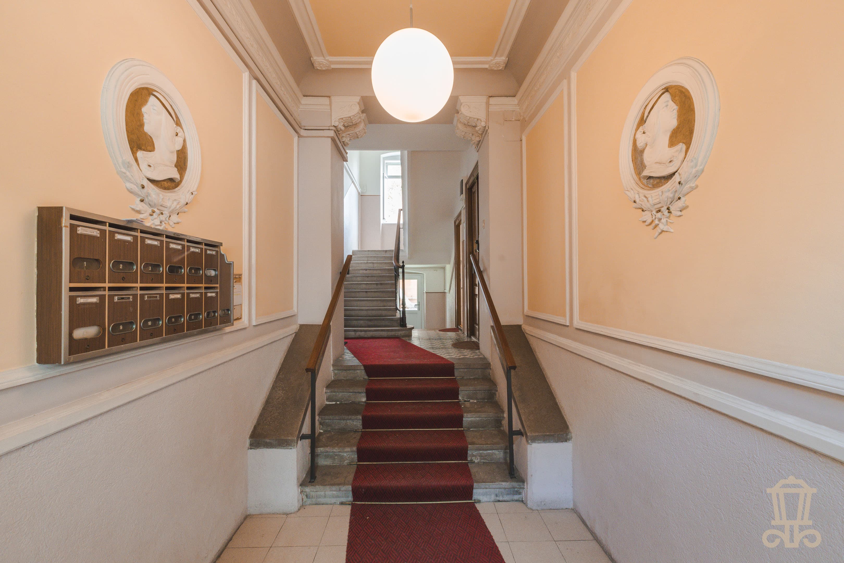 Immagine 9 | Monolocale arredato pari primo ingresso - La Rue Immobiliare