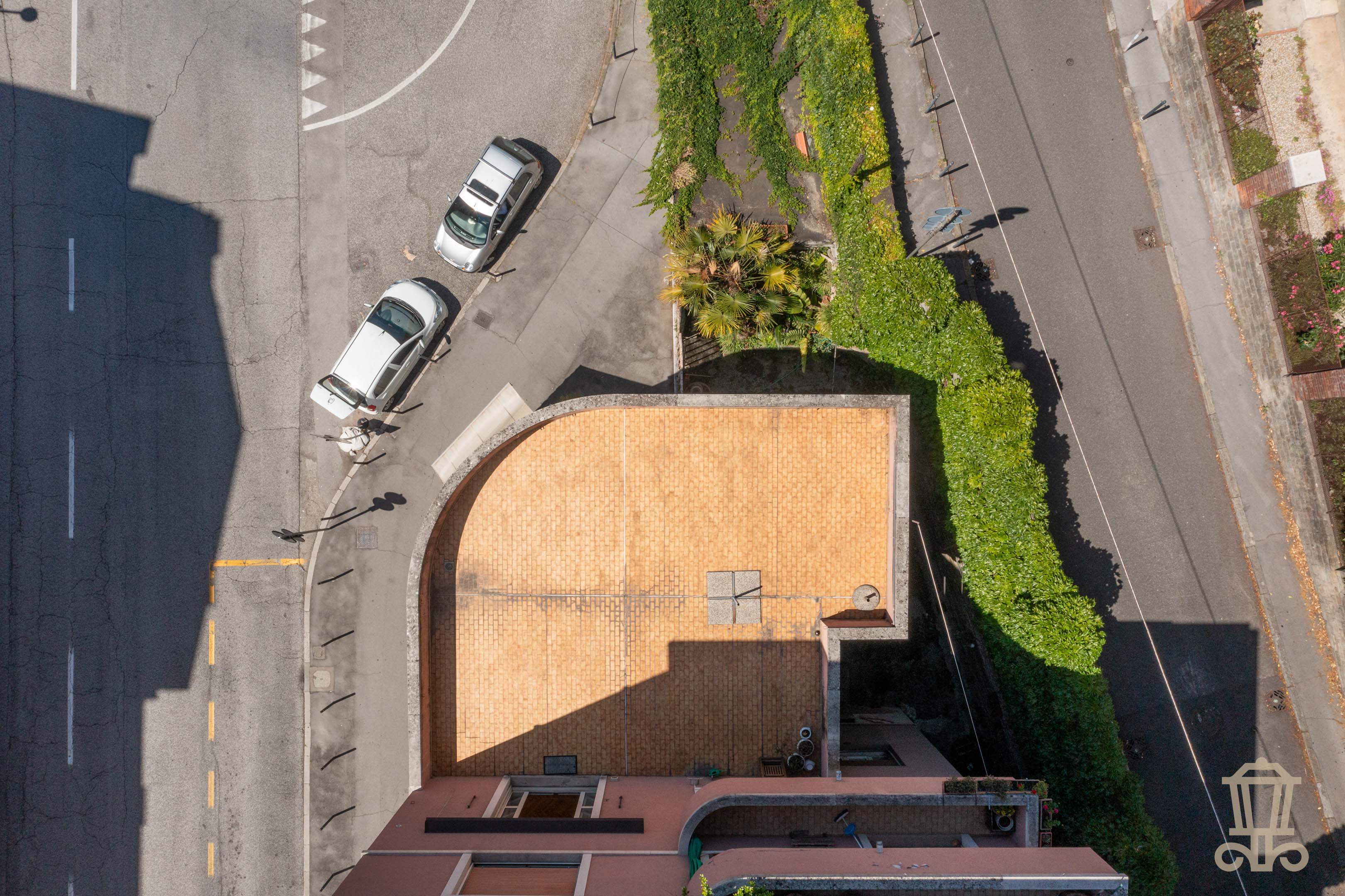 Immagine 2 | Esclusivo trilocale con terrazzo abitabile di 60 mq in zona centrale - La Rue Immobiliare