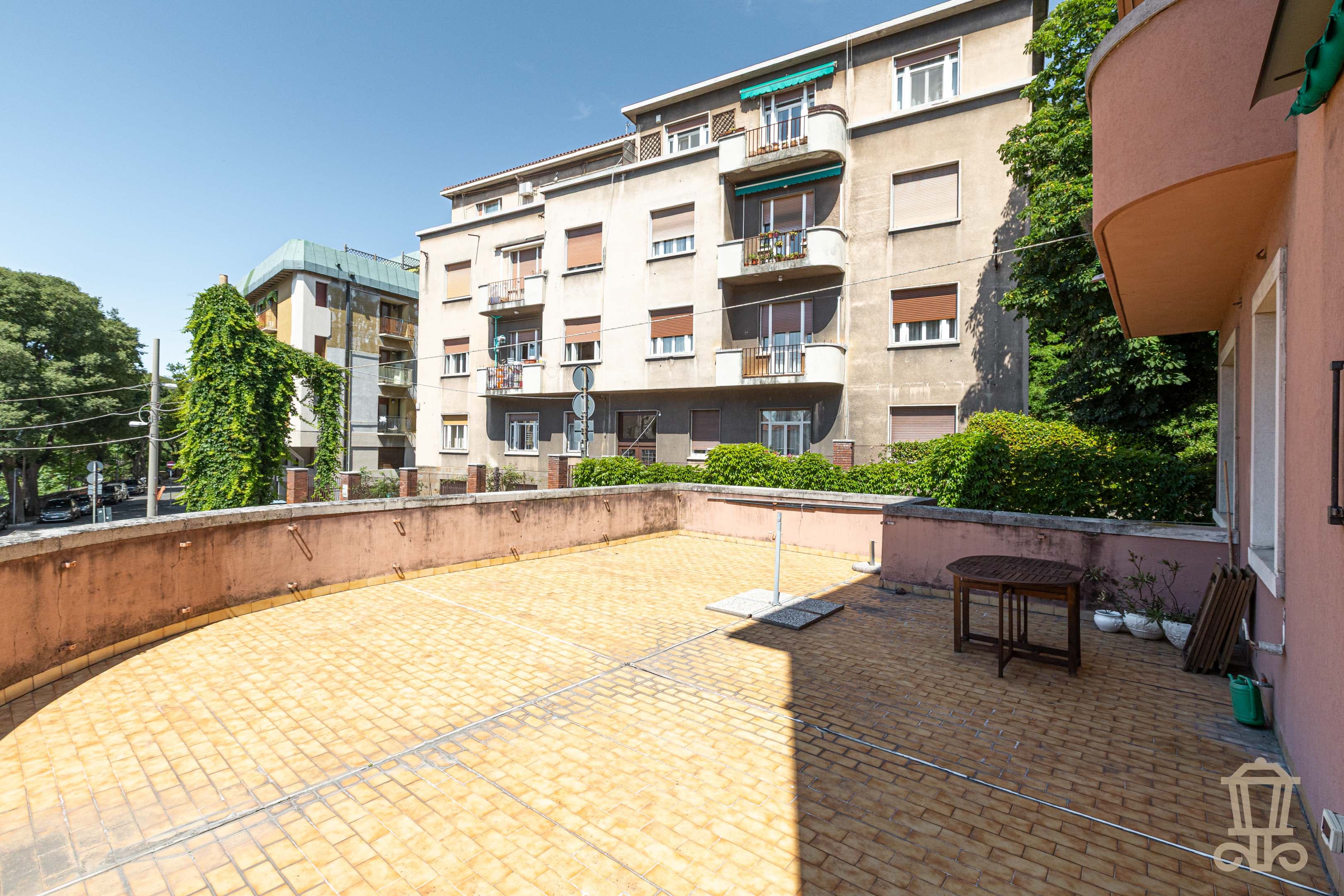 Immagine 27 | Esclusivo trilocale con terrazzo abitabile di 60 mq in zona centrale - La Rue Immobiliare