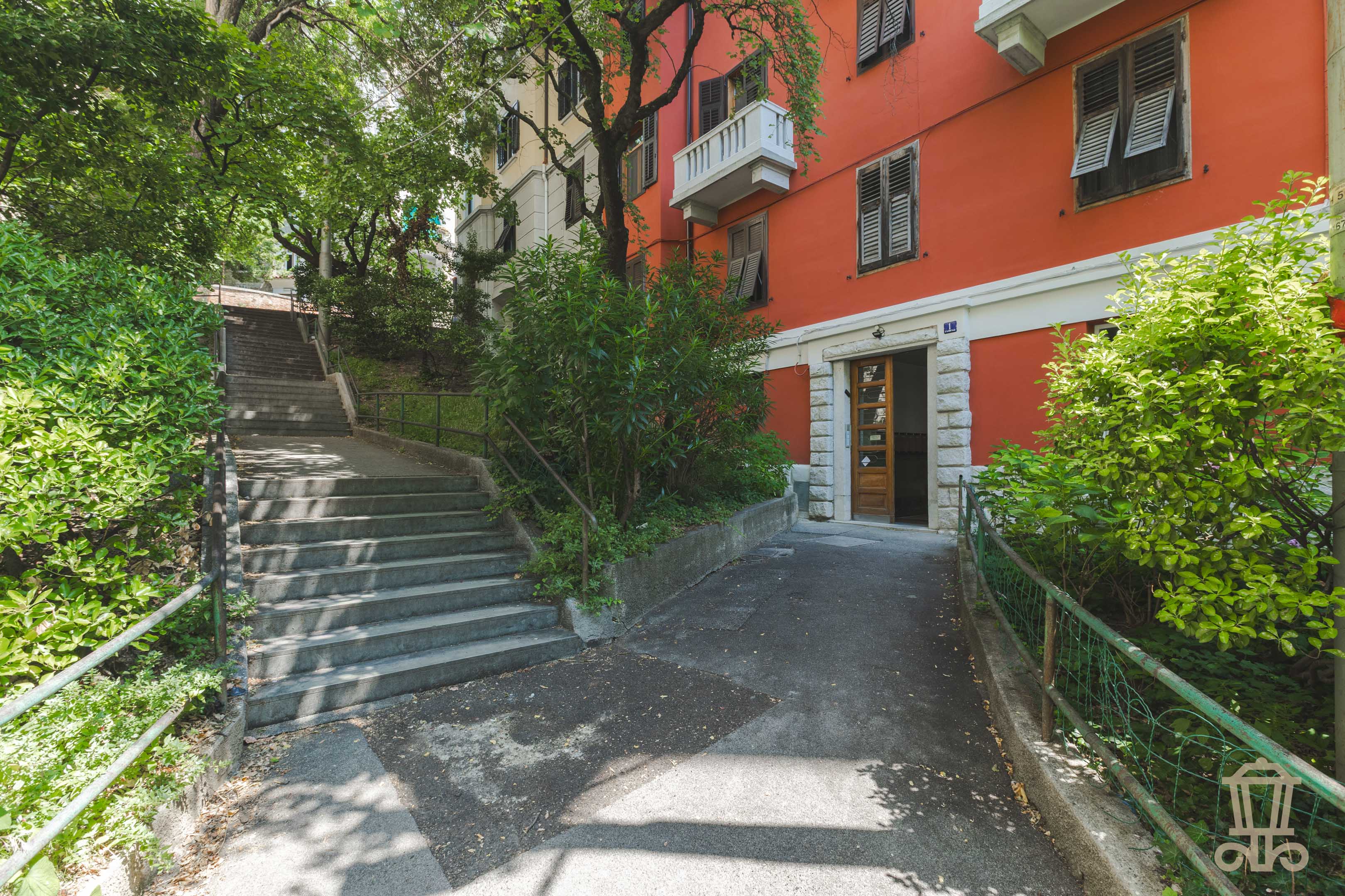 Immagine 0 | Suggestivo monolocale a due passi dall'Università di Trieste - La Rue Immobiliare