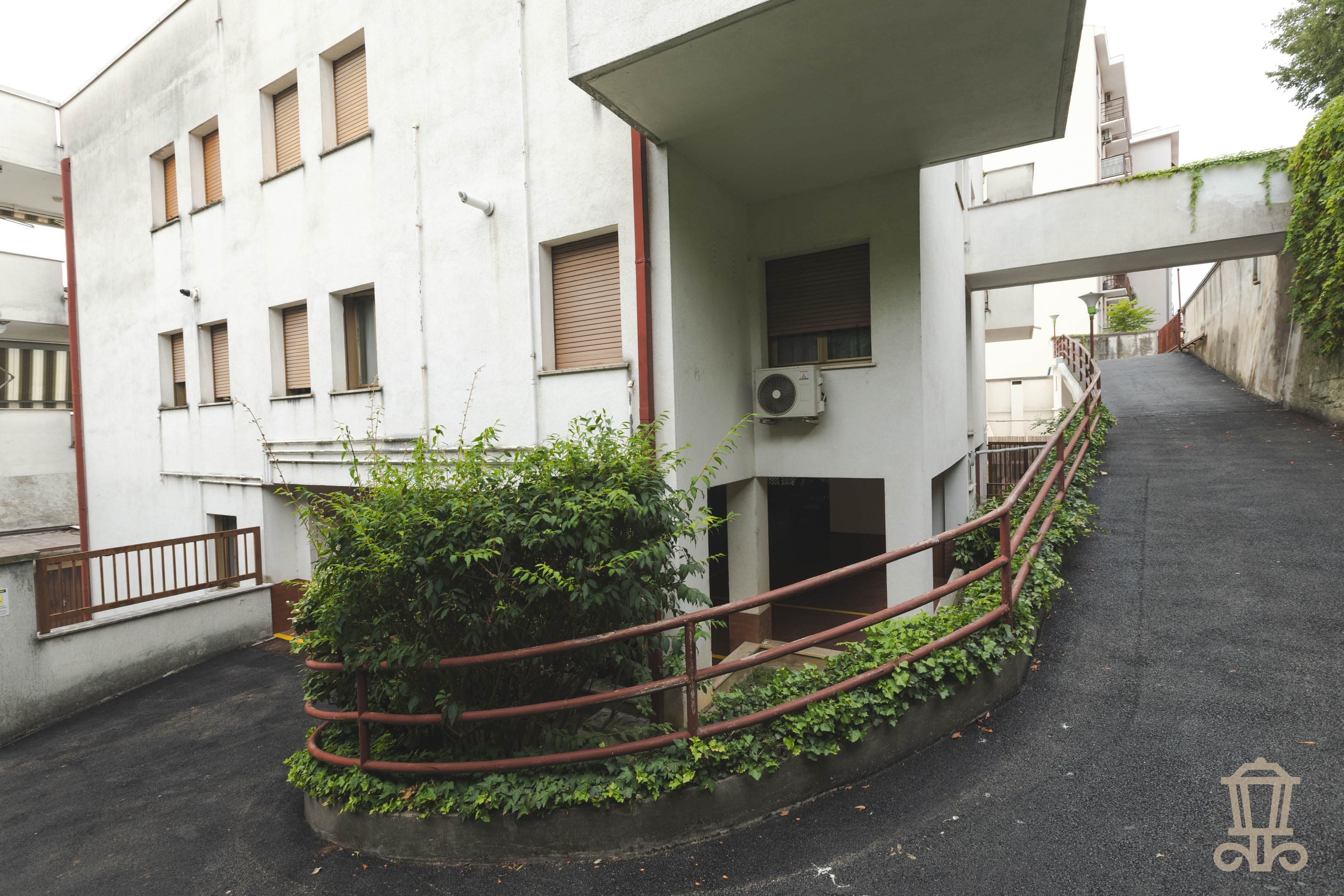 Immagine 2 | Ampio posto auto scoperto a San Giusto - La Rue Immobiliare