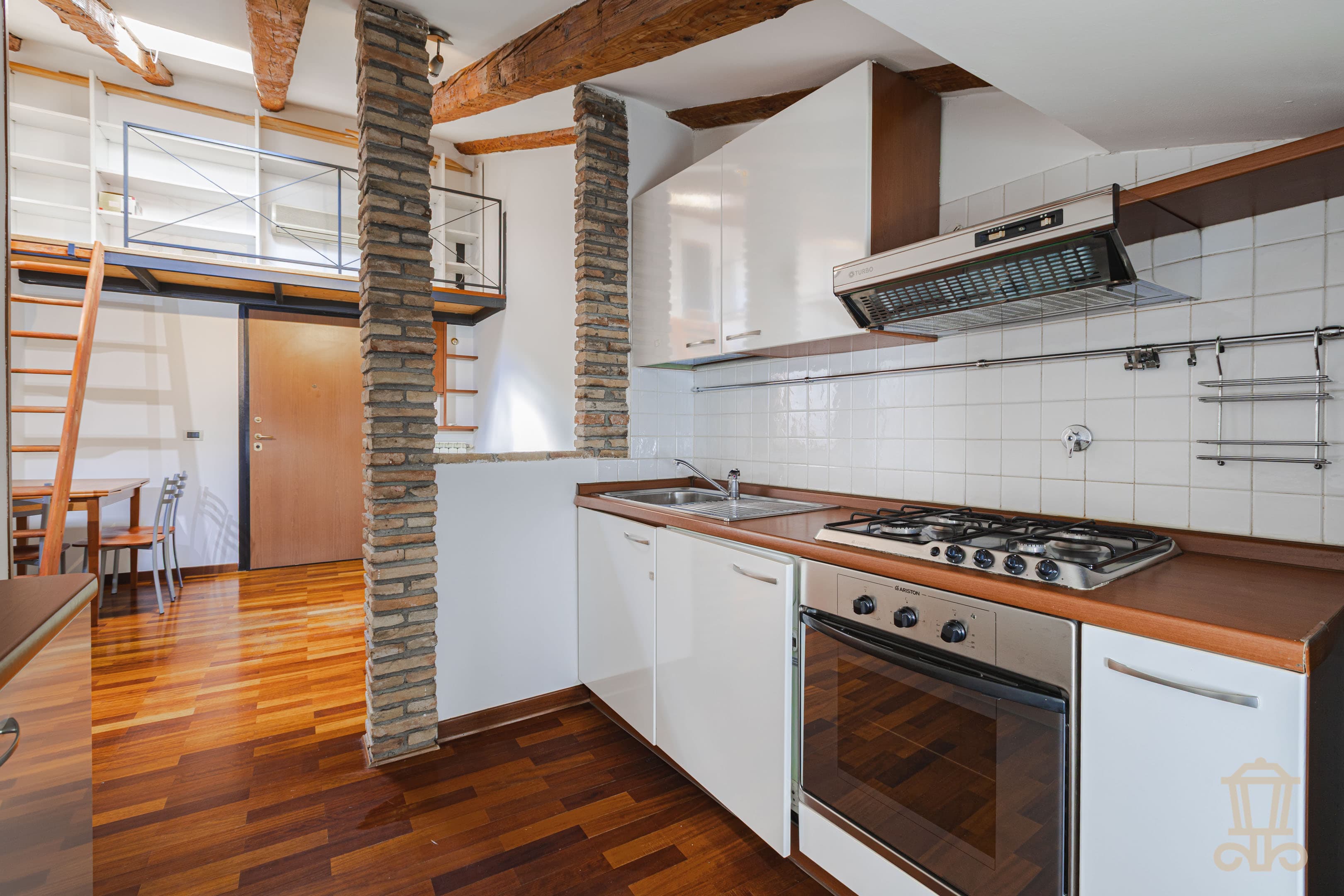 Immagine 9 | Suggestivo bilocale nel cuore di San Vito - La Rue Immobiliare