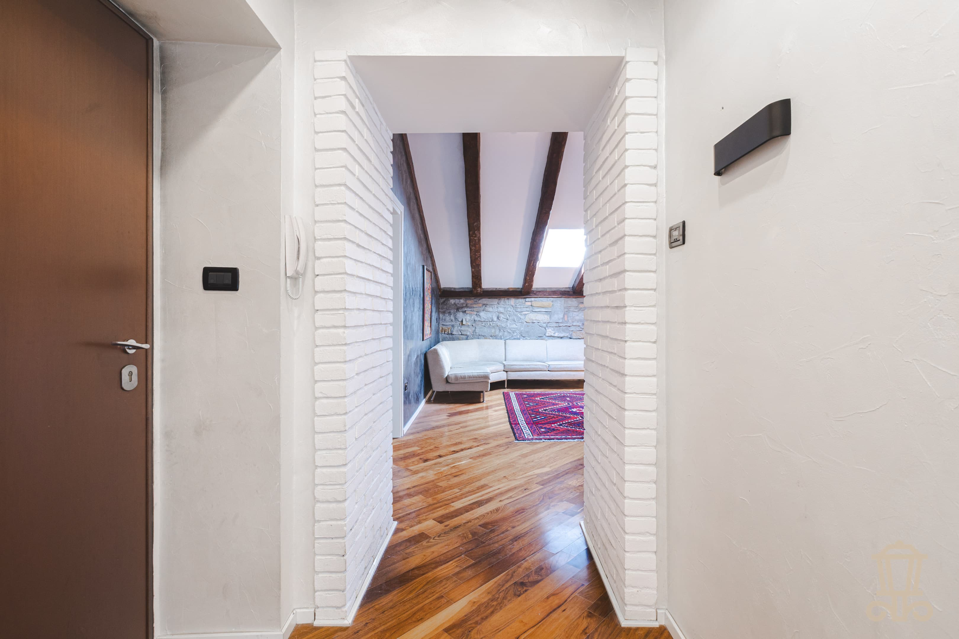 Immagine 3 | Ampio bilocale in ottime condizioni - La Rue Immobiliare
