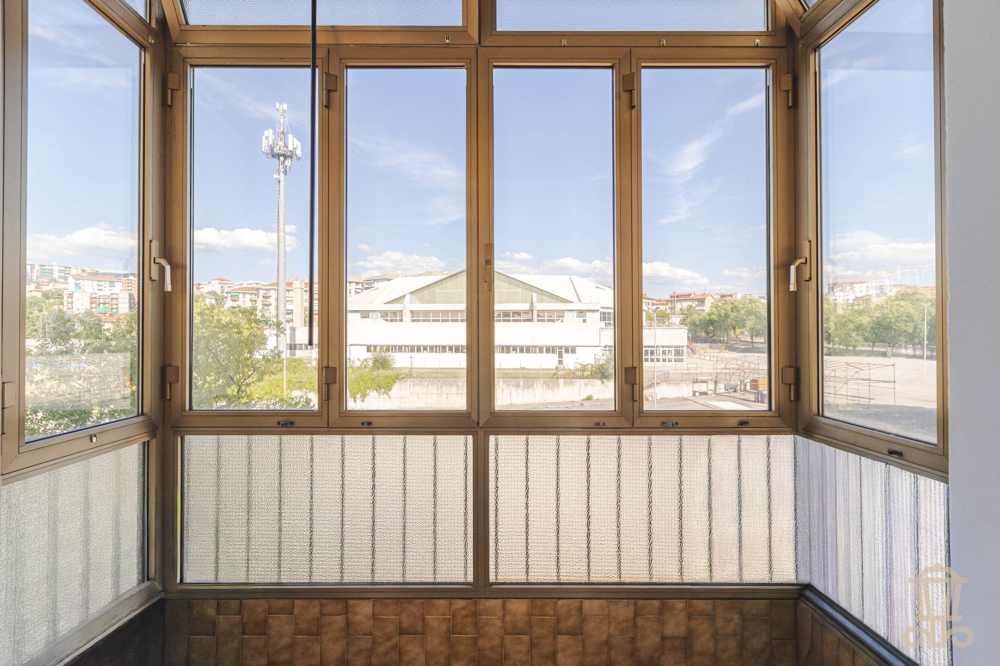 Immagine 4 | Luminoso trilocale con terrazzo e posto auto - La Rue Immobiliare