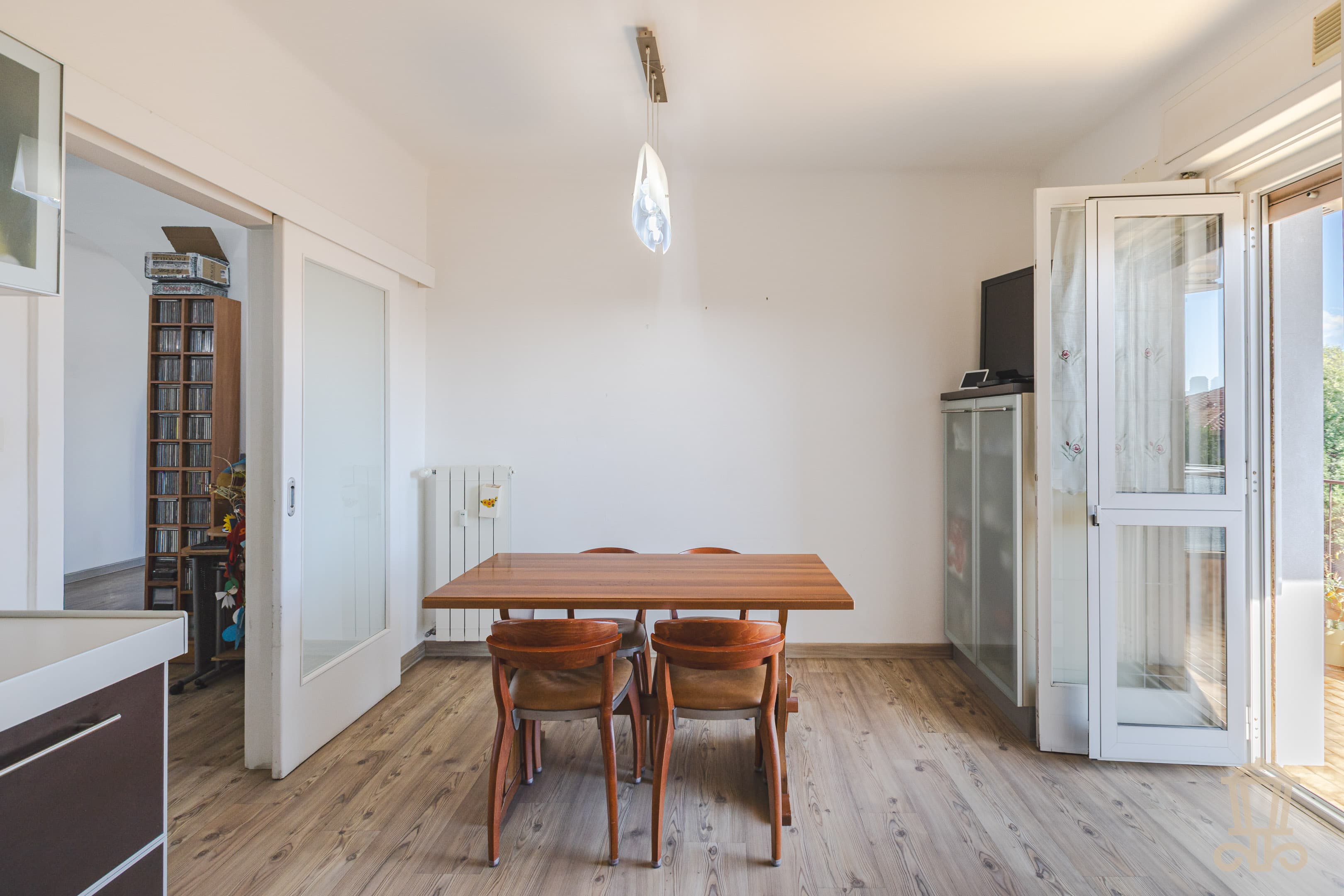 Immagine 8 | Luminoso trilocale con terrazzo e posto auto - La Rue Immobiliare
