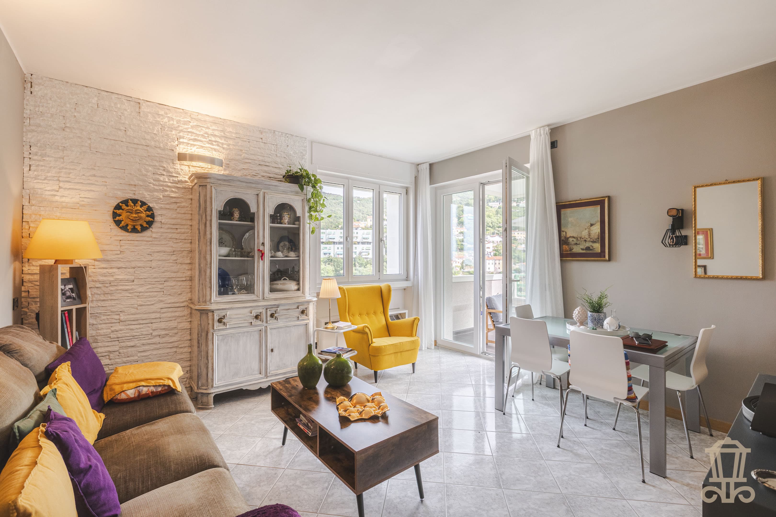 Immagine 0 | Elegante trilocale con vista panoramica : monte, verde e mare. - La Rue Immobiliare