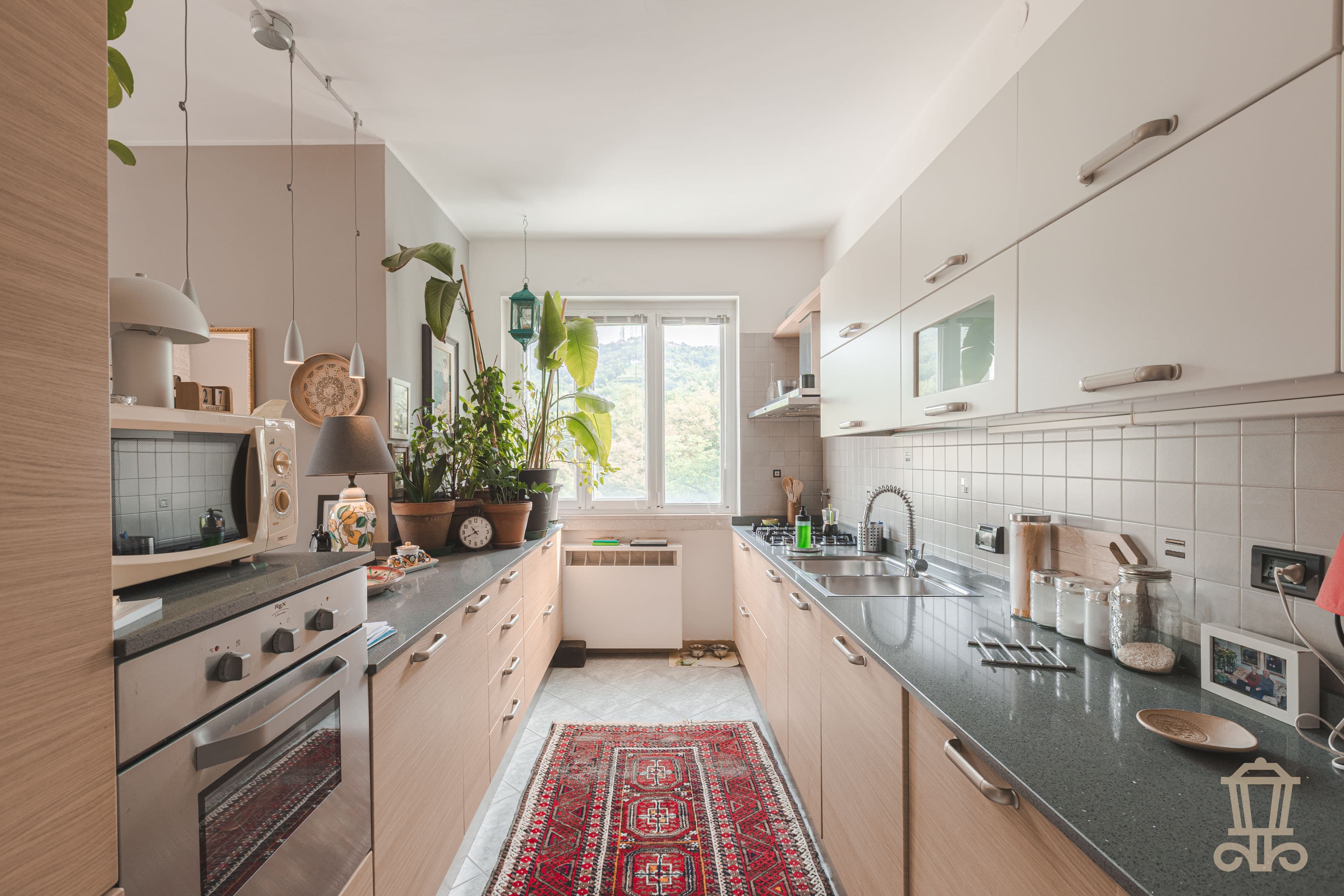 Immagine 1 | Elegante trilocale con vista panoramica : monte, verde e mare. - La Rue Immobiliare