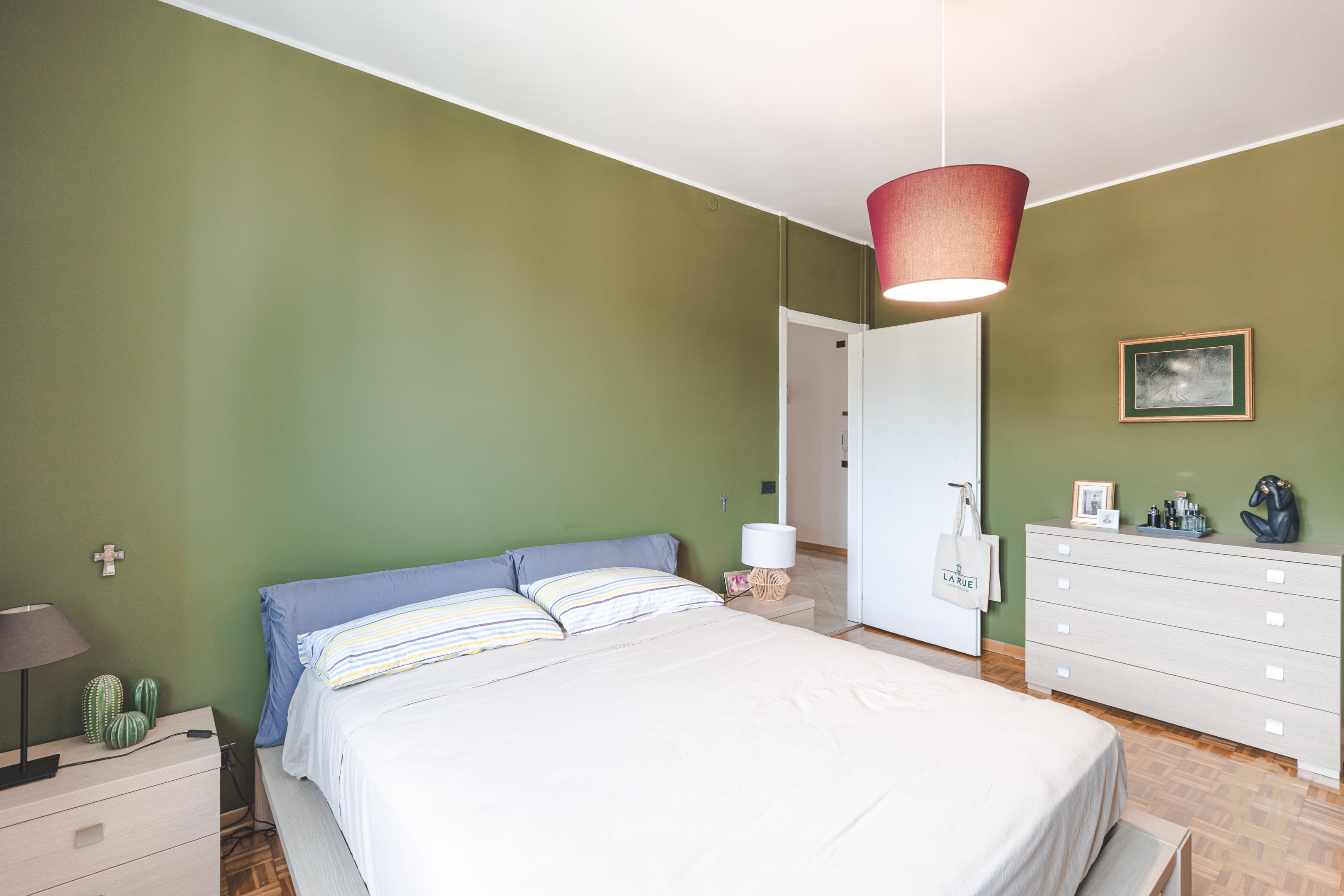 Immagine 6 | Elegante trilocale con vista panoramica : monte, verde e mare. - La Rue Immobiliare