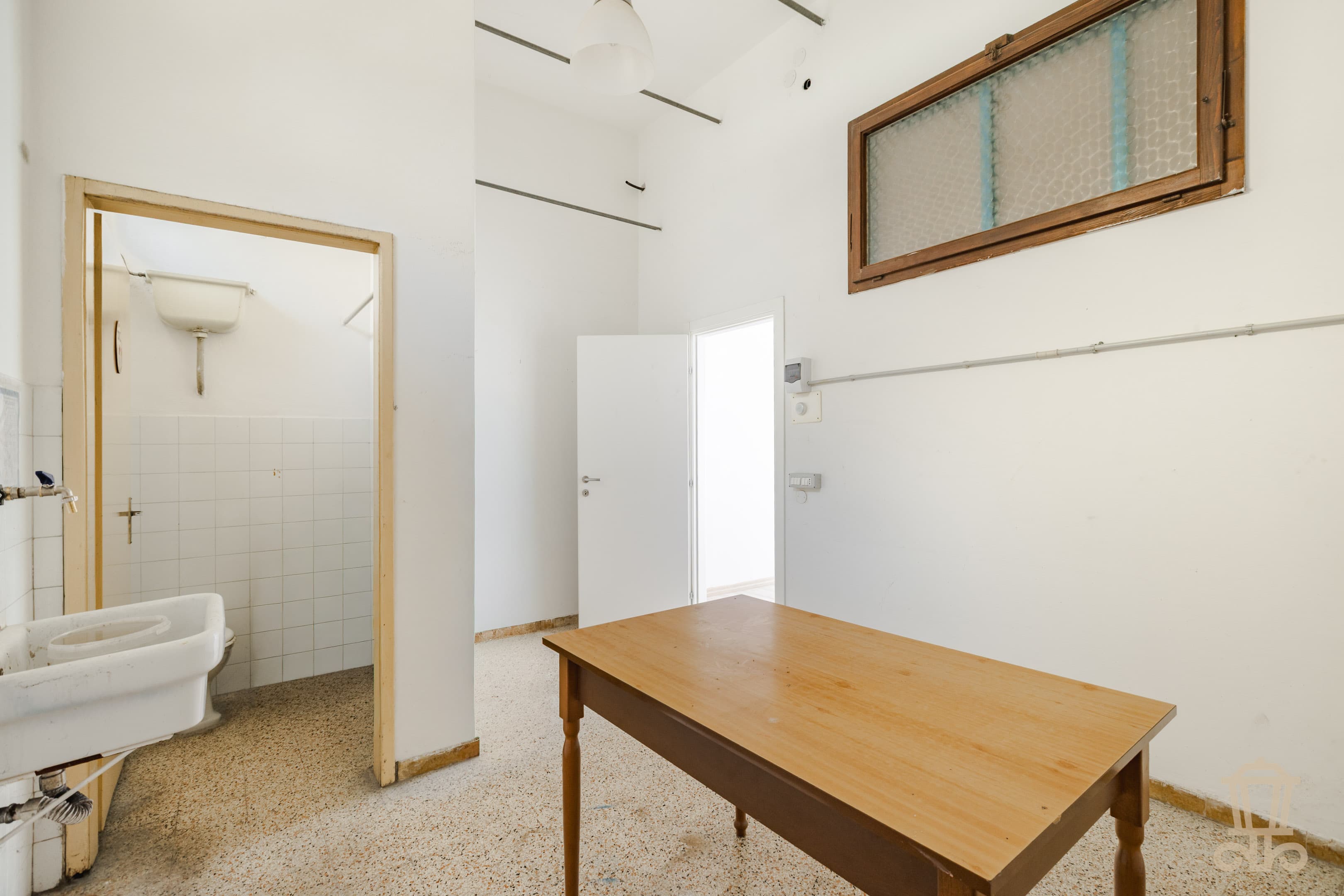Immagine 5 | Locale commerciale in zona di forte passaggio - La Rue Immobiliare