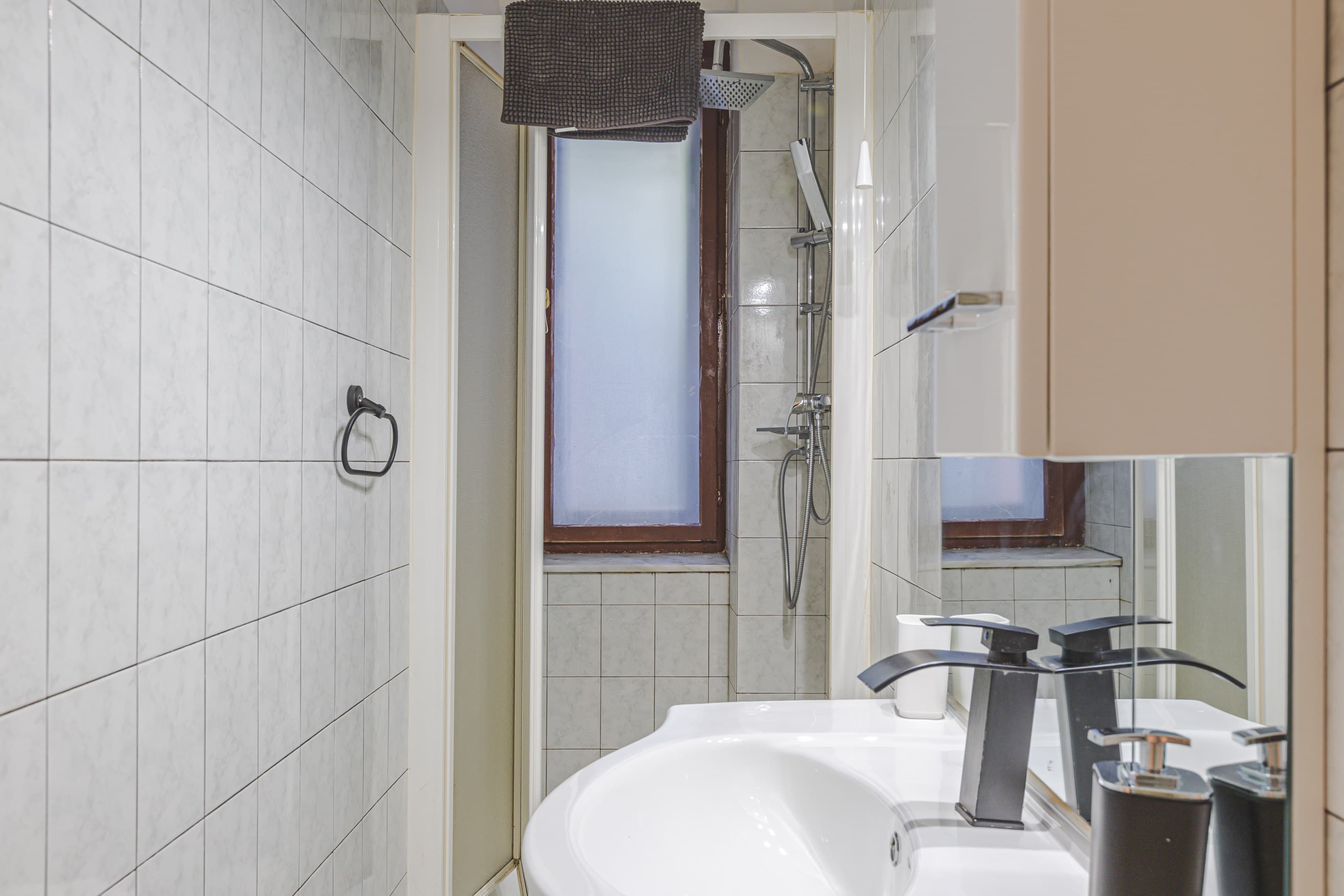 Immagine 13 | Bilocale con cantina a 10 minuti da Piazza Unità - La Rue Immobiliare