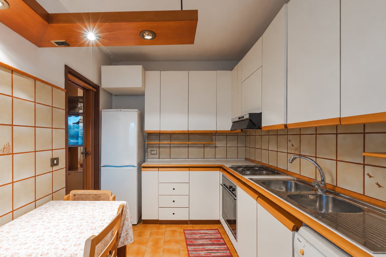 Immagine 9 | Ampoio trilocale con vista mare e posto auto coperto - La Rue Immobiliare