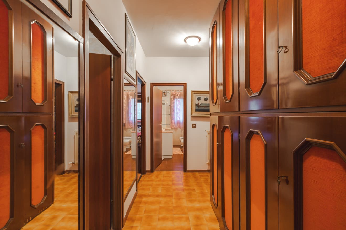 Immagine 10 | Ampoio trilocale con vista mare e posto auto coperto - La Rue Immobiliare