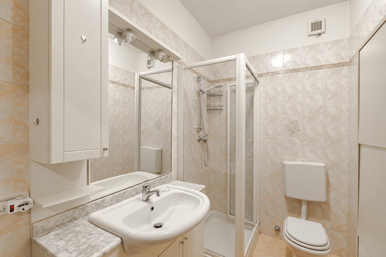 Immagine 20 | Ampoio trilocale con vista mare e posto auto coperto - La Rue Immobiliare